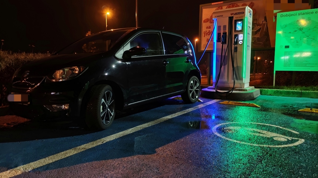 MOL - Nabíjecí stanice