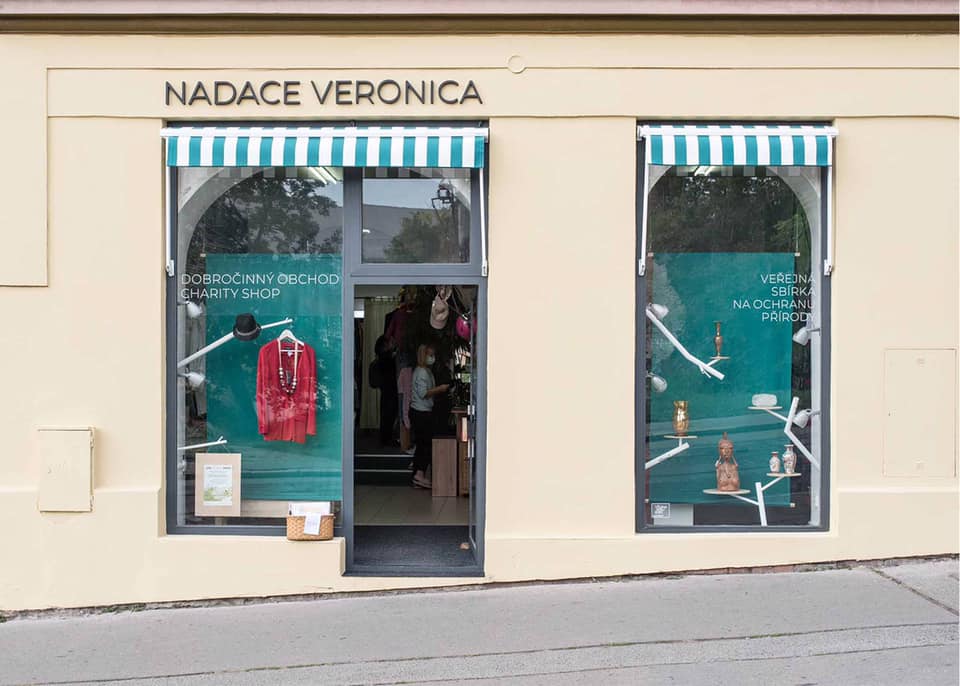 Dobročinný obchod Nadace Veronica foto 2