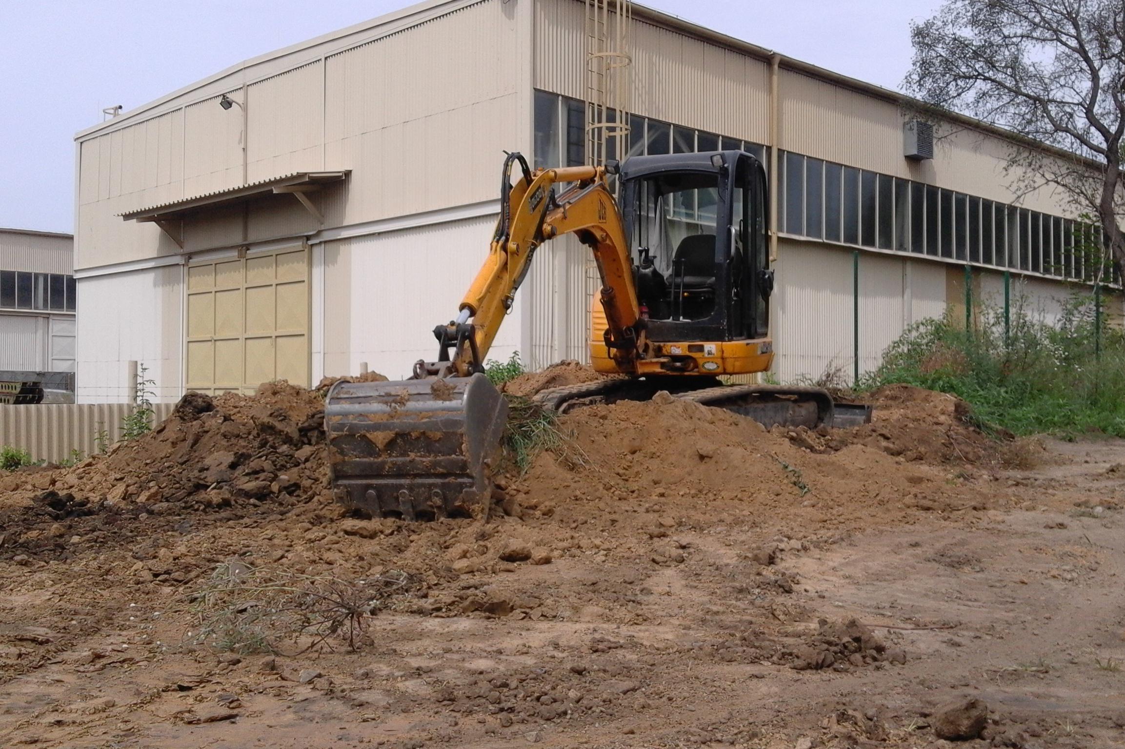 Bohuslav Brůžek - Zemní práce, kontejnery