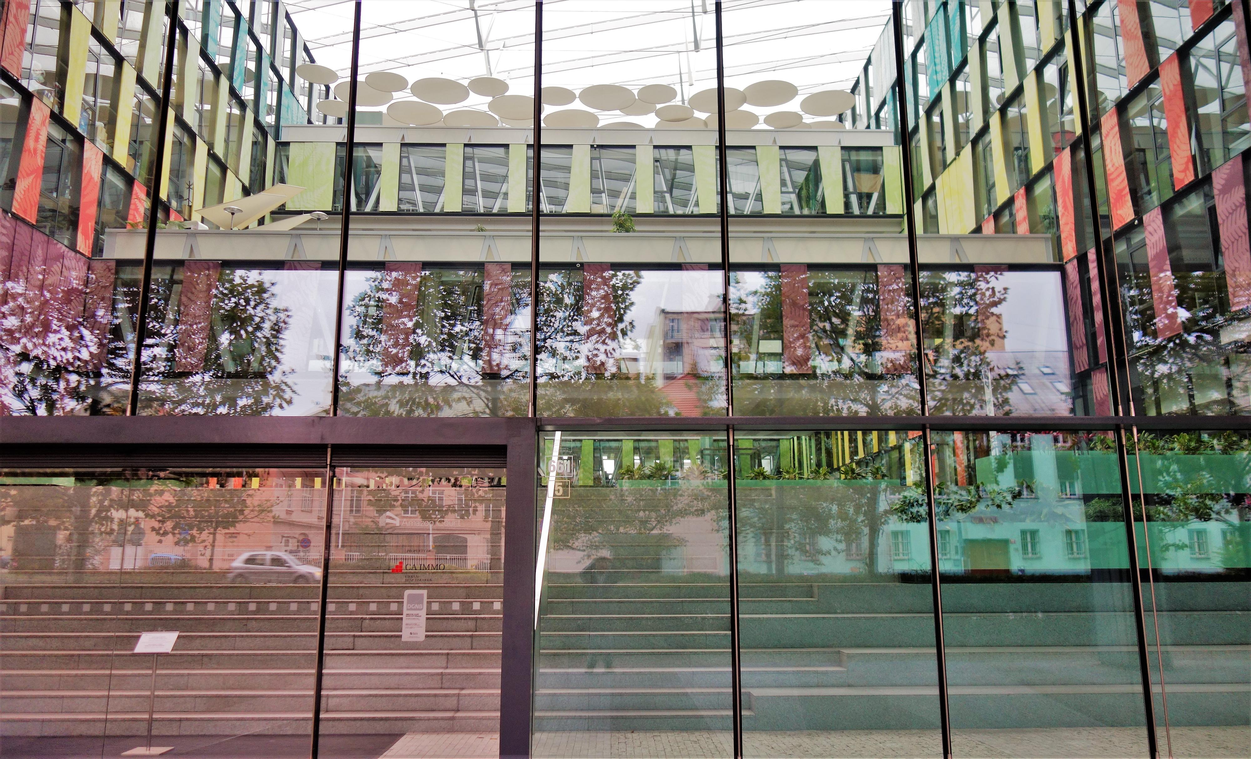 Amazon Court foto 3