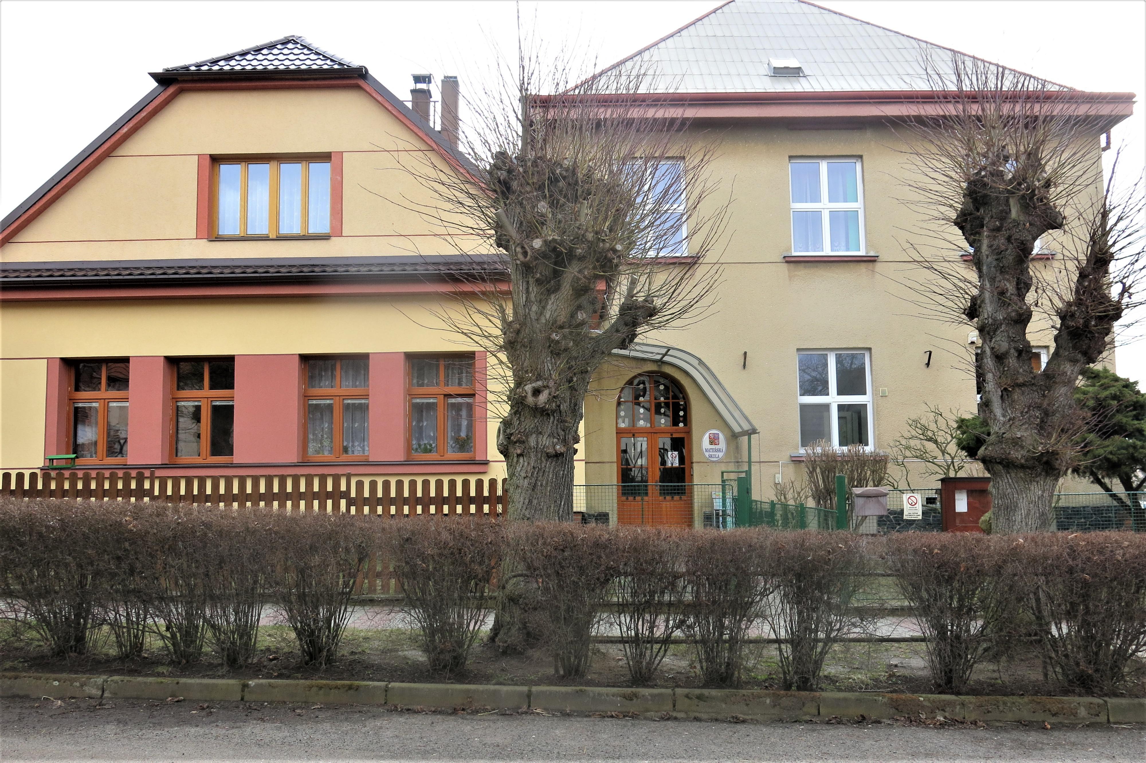 MŠ Řehlovice, Dubice