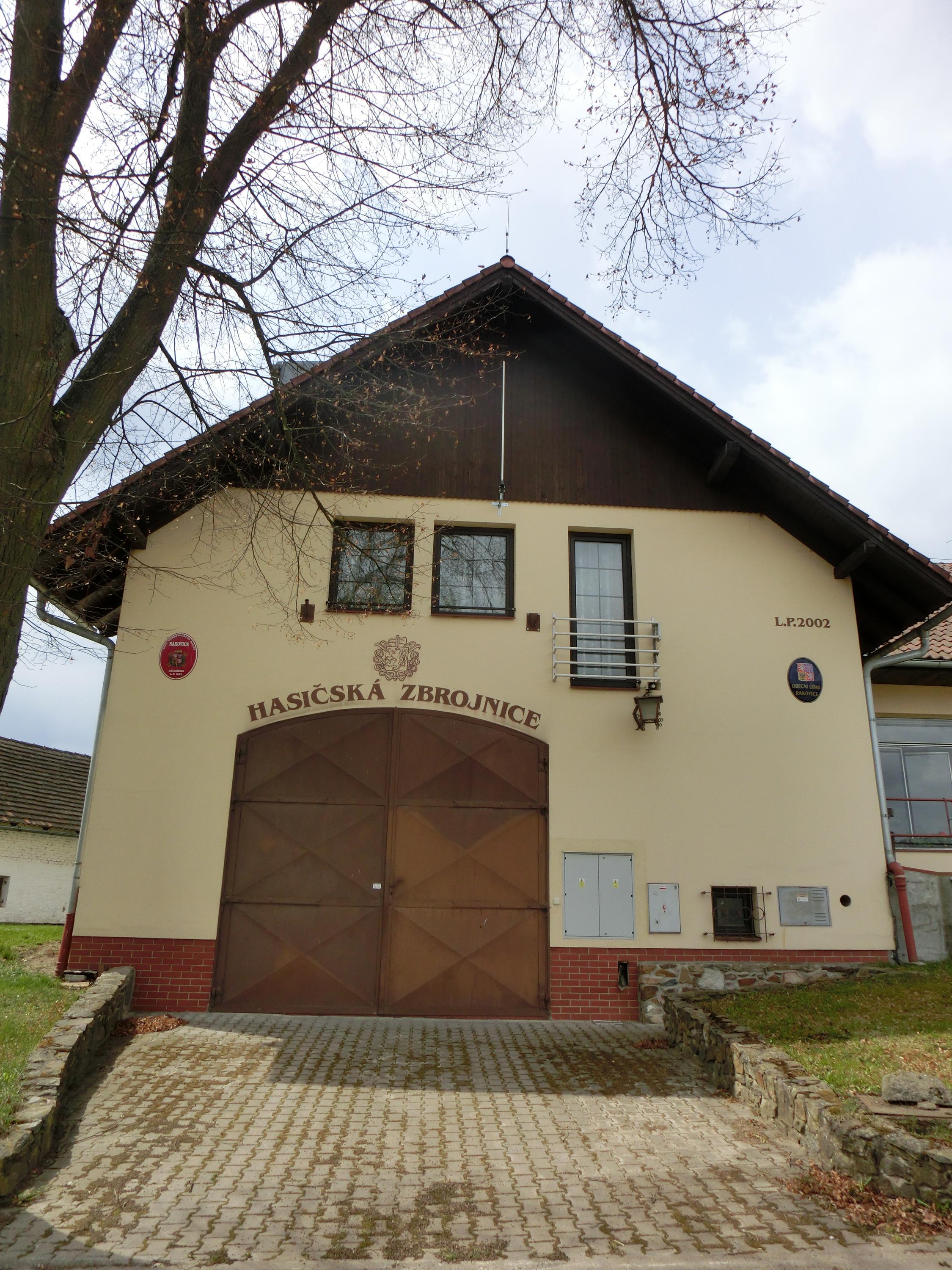 Rakovice - obecní úřad foto 3
