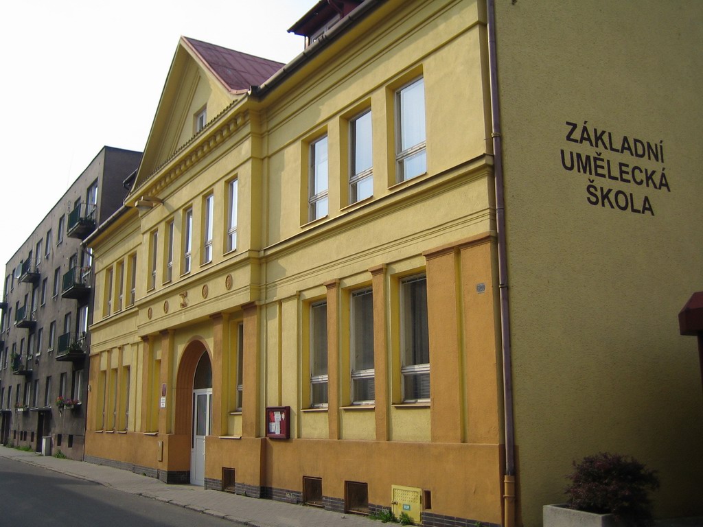 ZUŠ Bohumín, Žižkova foto 2