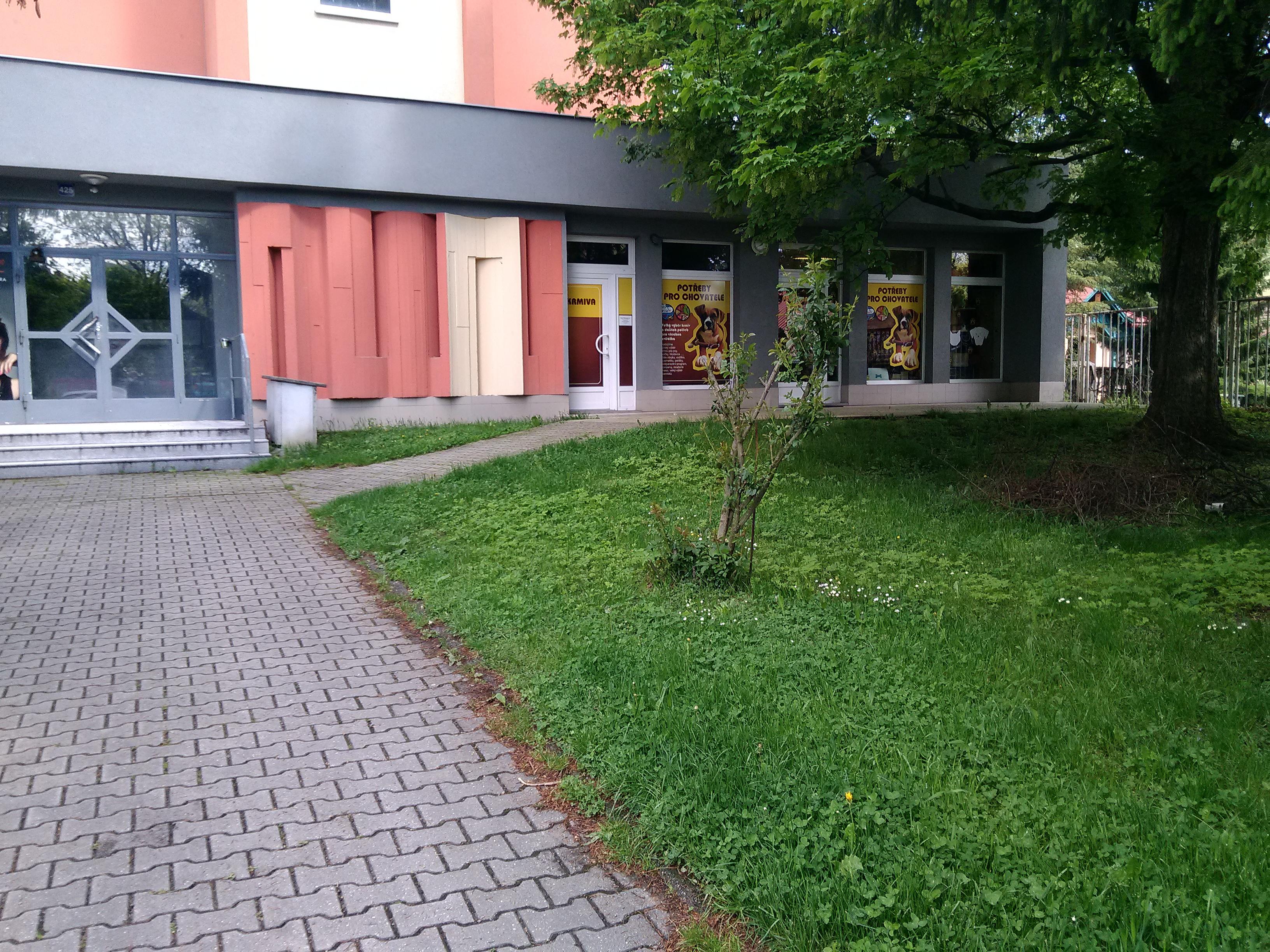 Chovatelské potřeby a krmiva foto 3