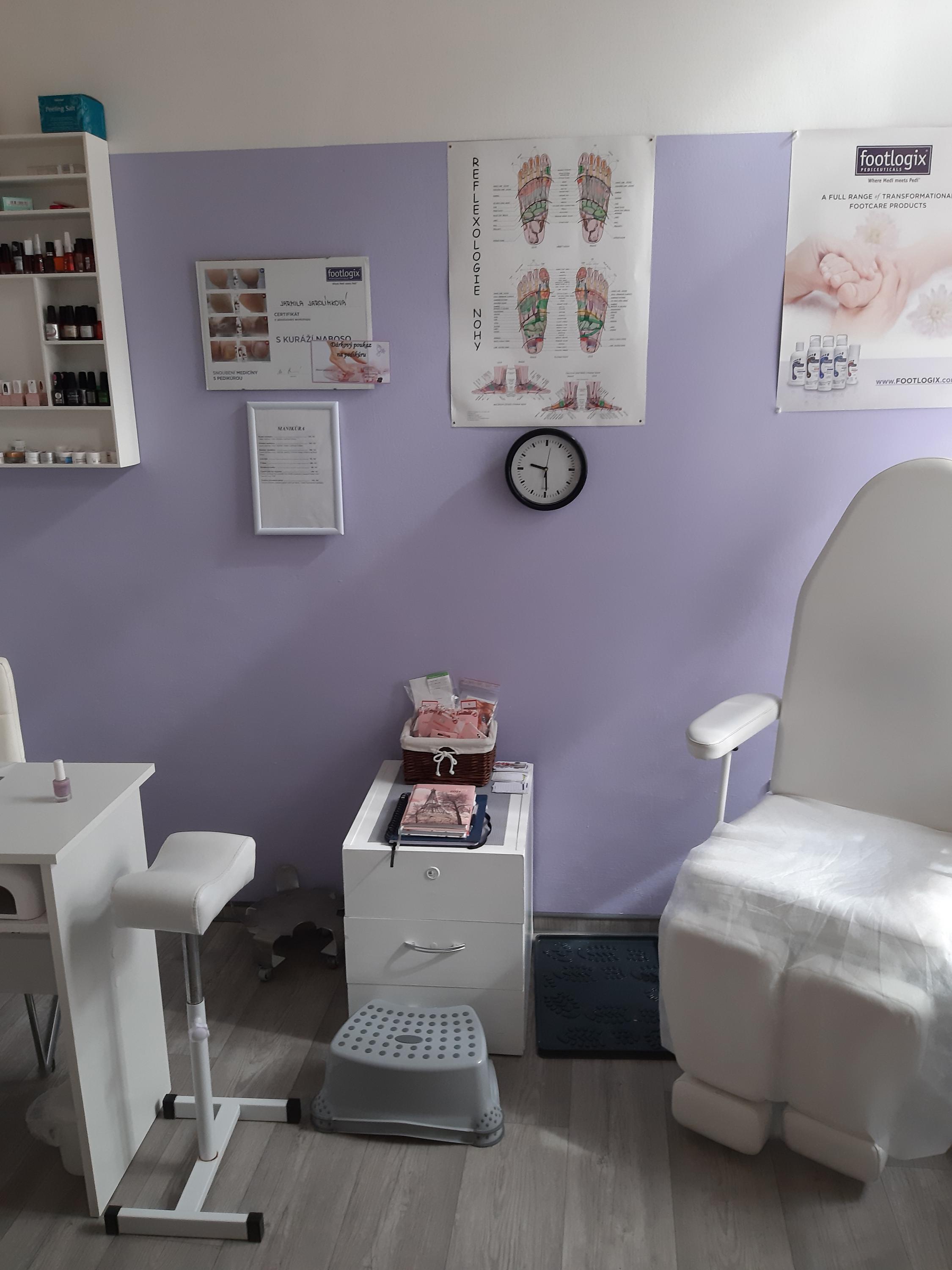 Pedikúra manikúra foto 3