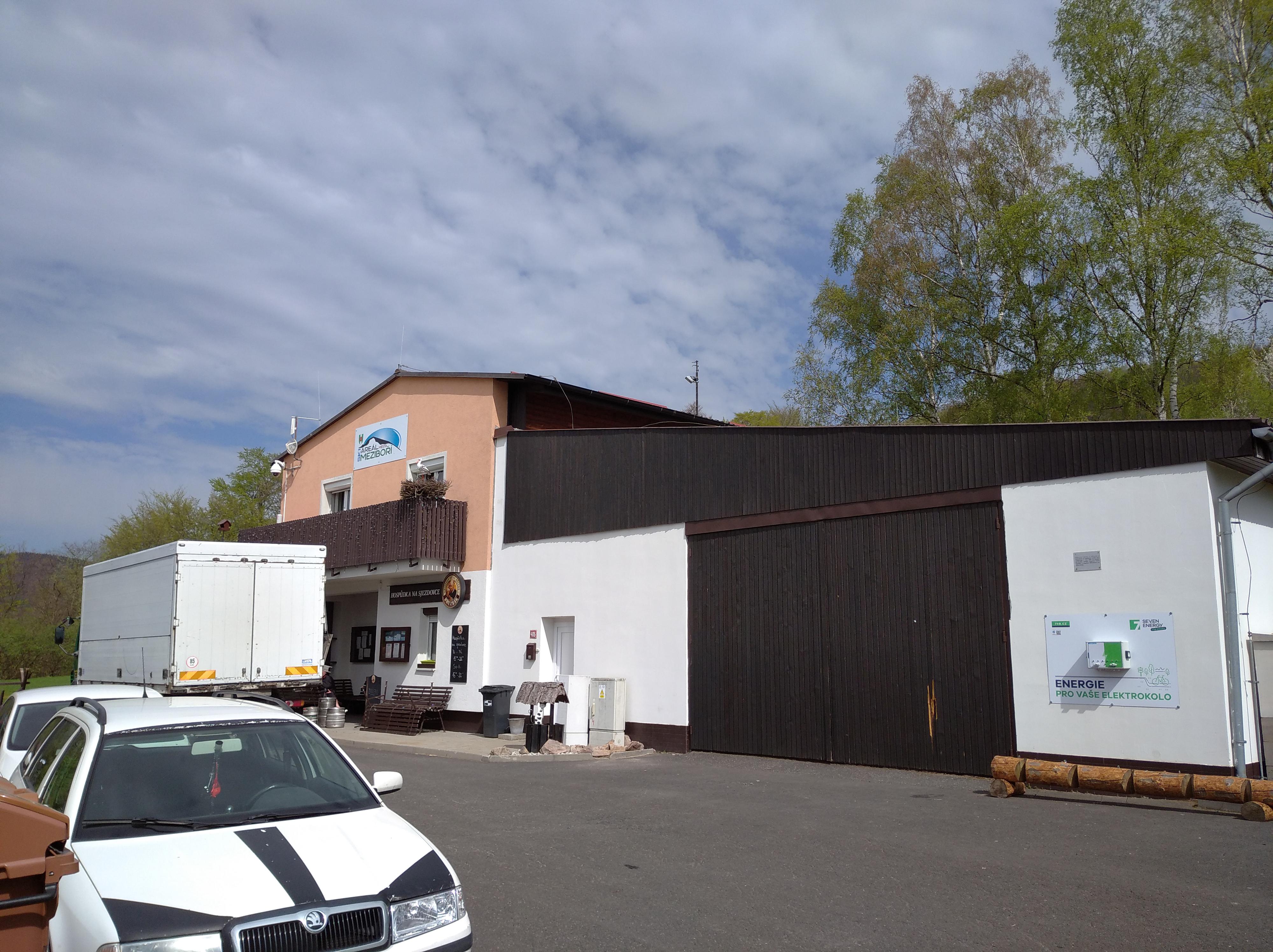 Nabíjecí stanice Občerstvení U Sjezdovky