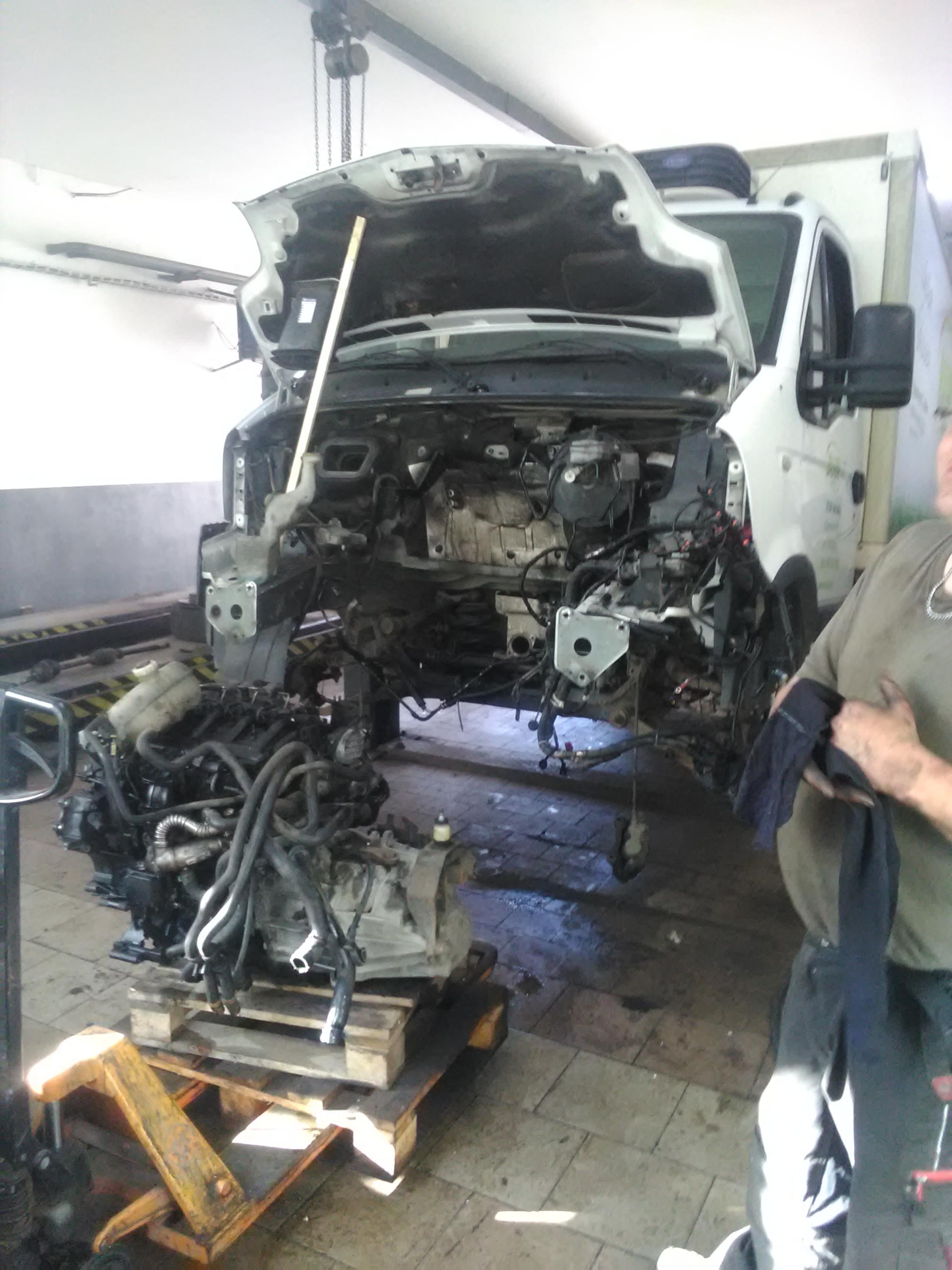 AUTOSERVIS-PNEUSERVIS Vaneček foto 2