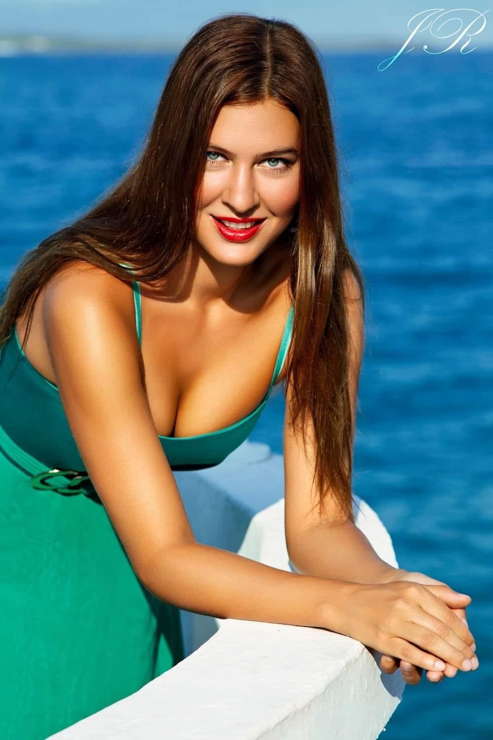 MIKI MODELS foto 4