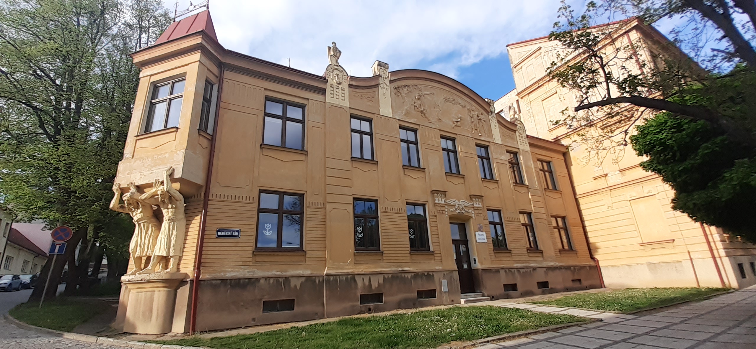 Základní škola, Uherský Brod, Mariánské náměstí 41, okres Uherské Hradiště foto 5