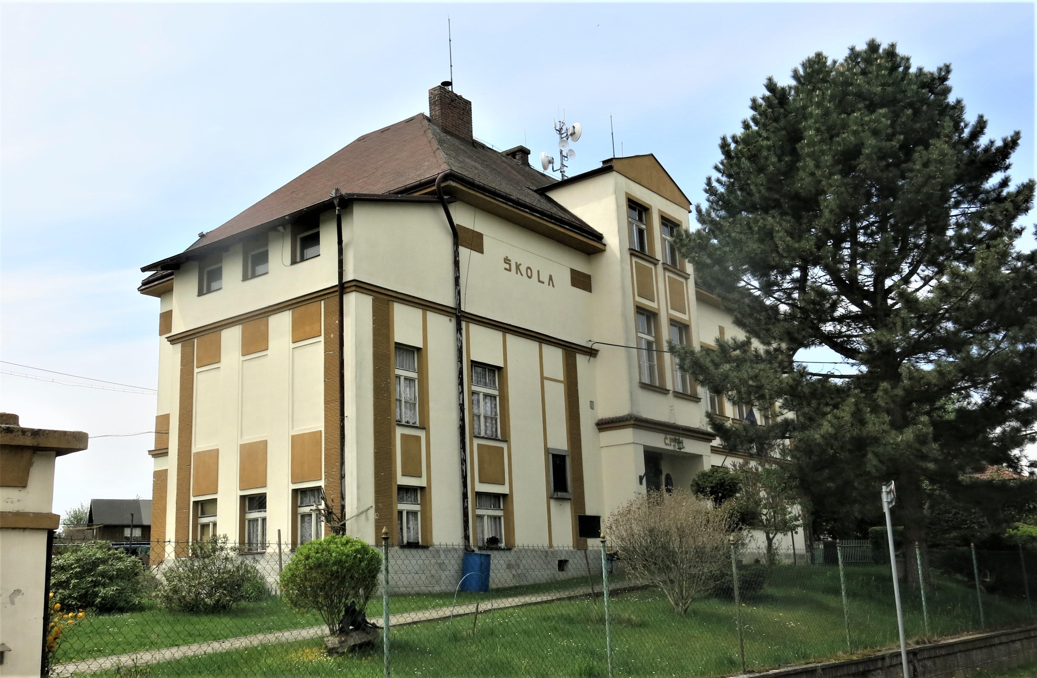 Obecní úřad Kovanec foto 2