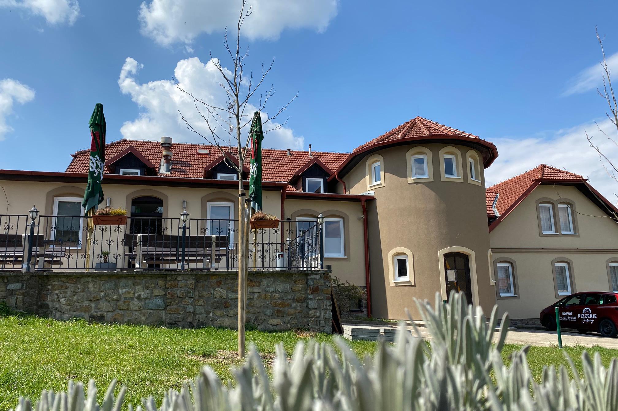 Ubytování Pizzerie Jasany