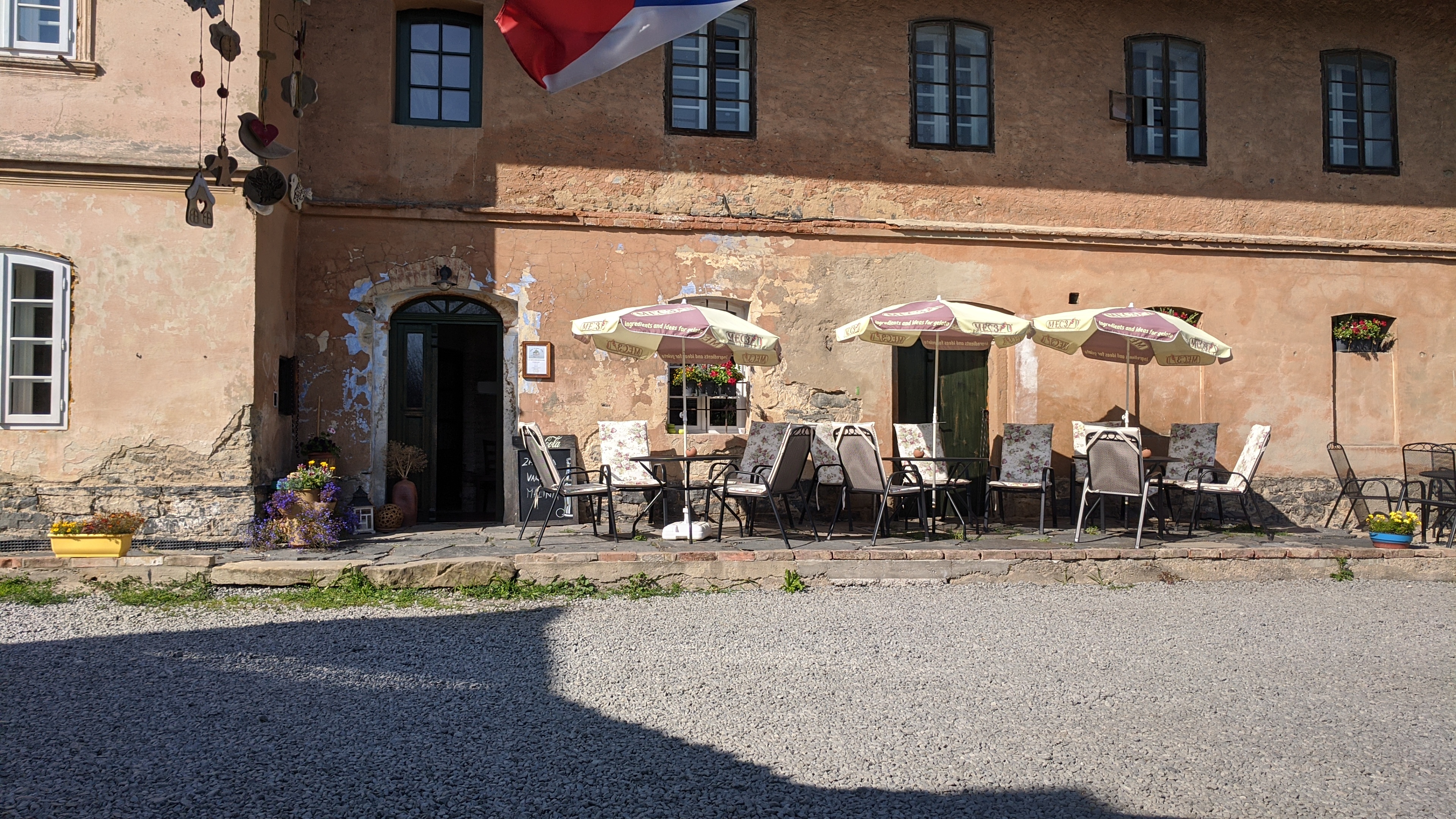 Kavárna Cukrárna Pod Ronovem