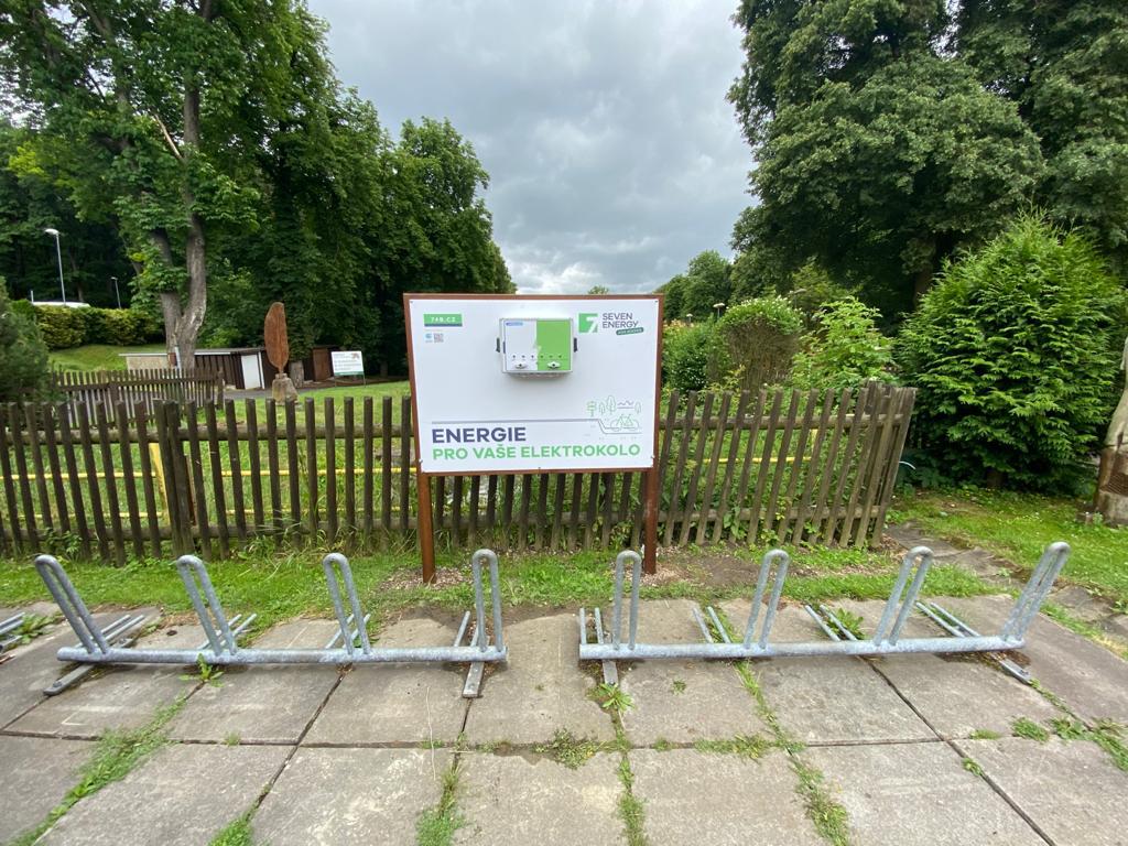 Nabíjecí stanice Hotel a restaurace Loučky foto 2