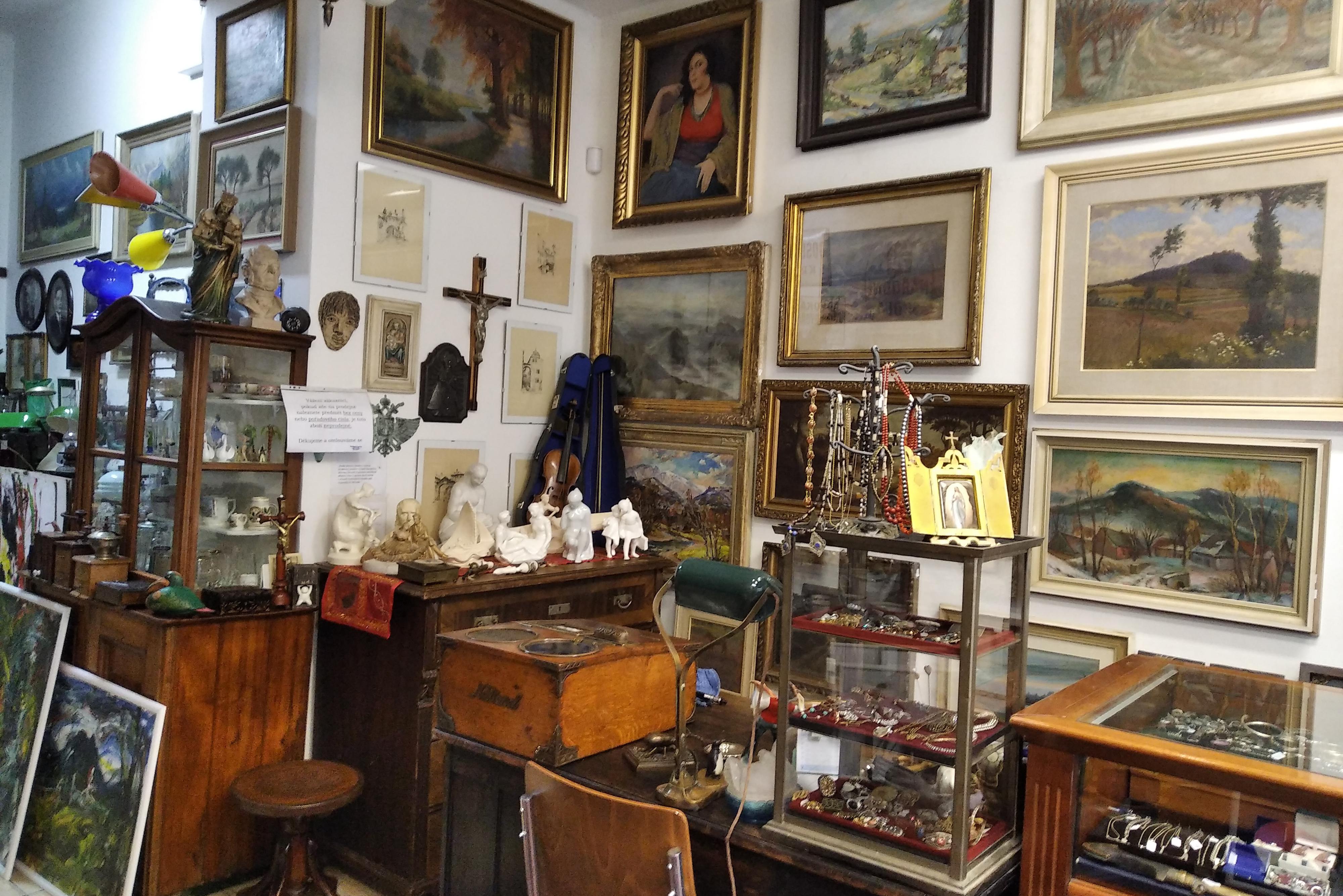 Starožitnosti ANTIQUE ROCCO