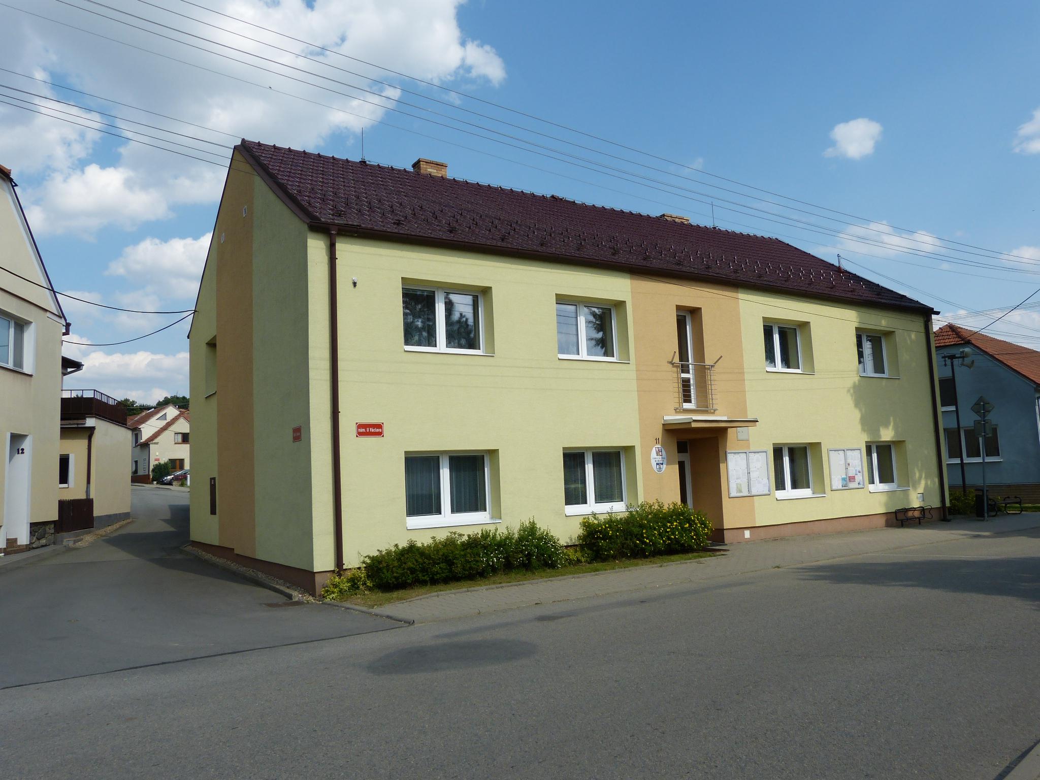 Bořitov - obecní úřad foto 2