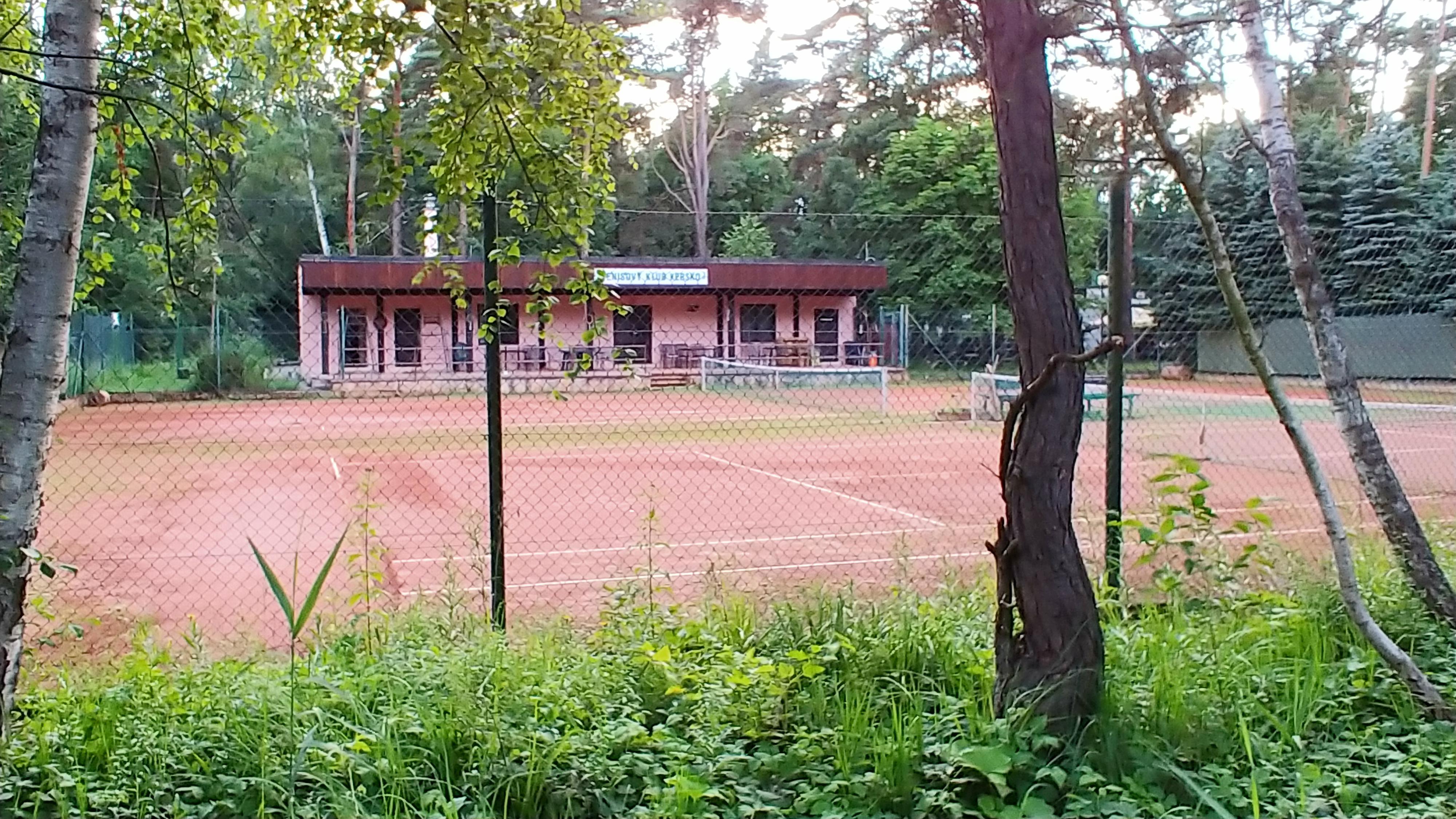Tenisový kurt Kersko foto 5