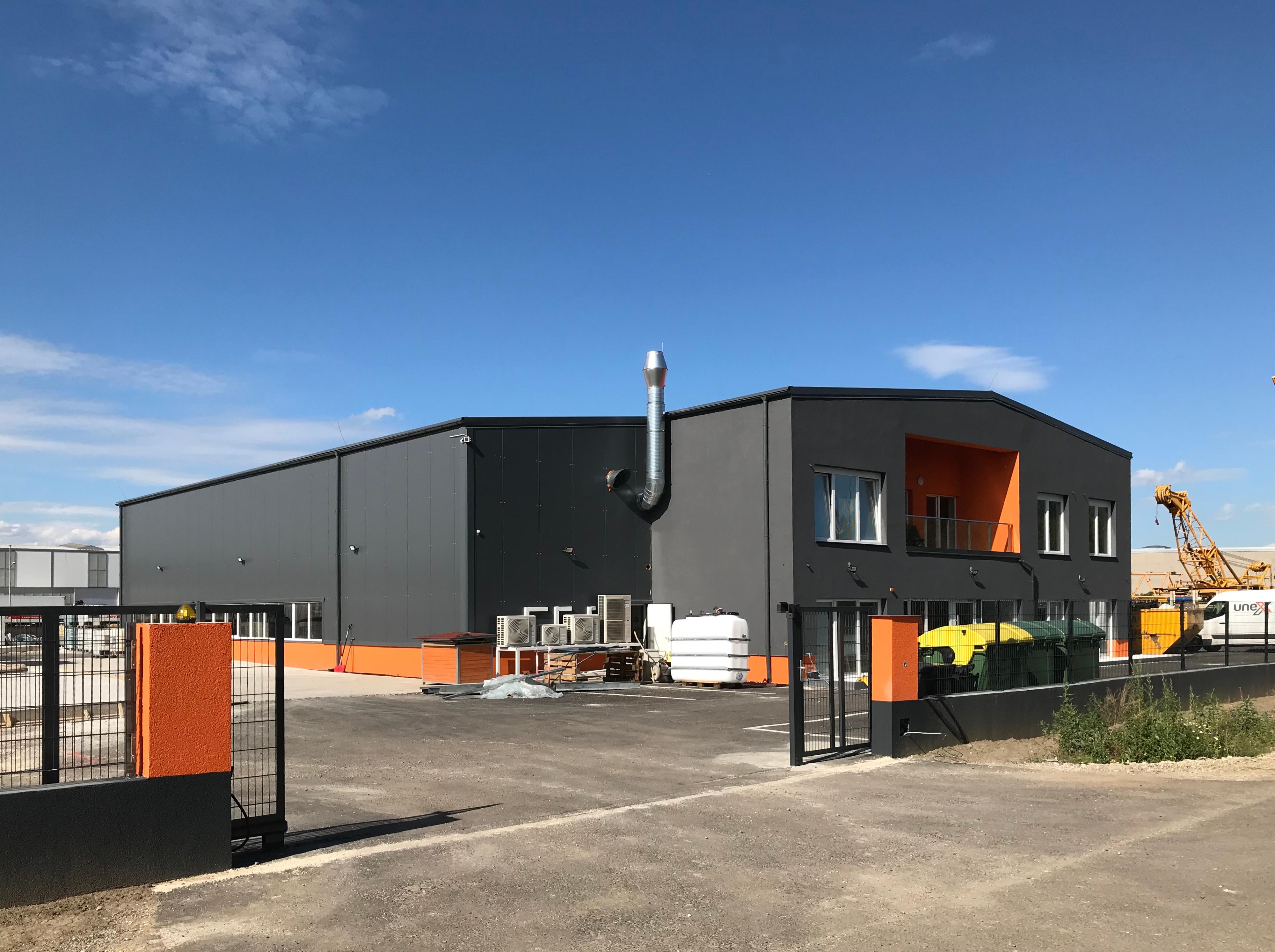 Borga s.r.o. - montované ocelové haly foto 4