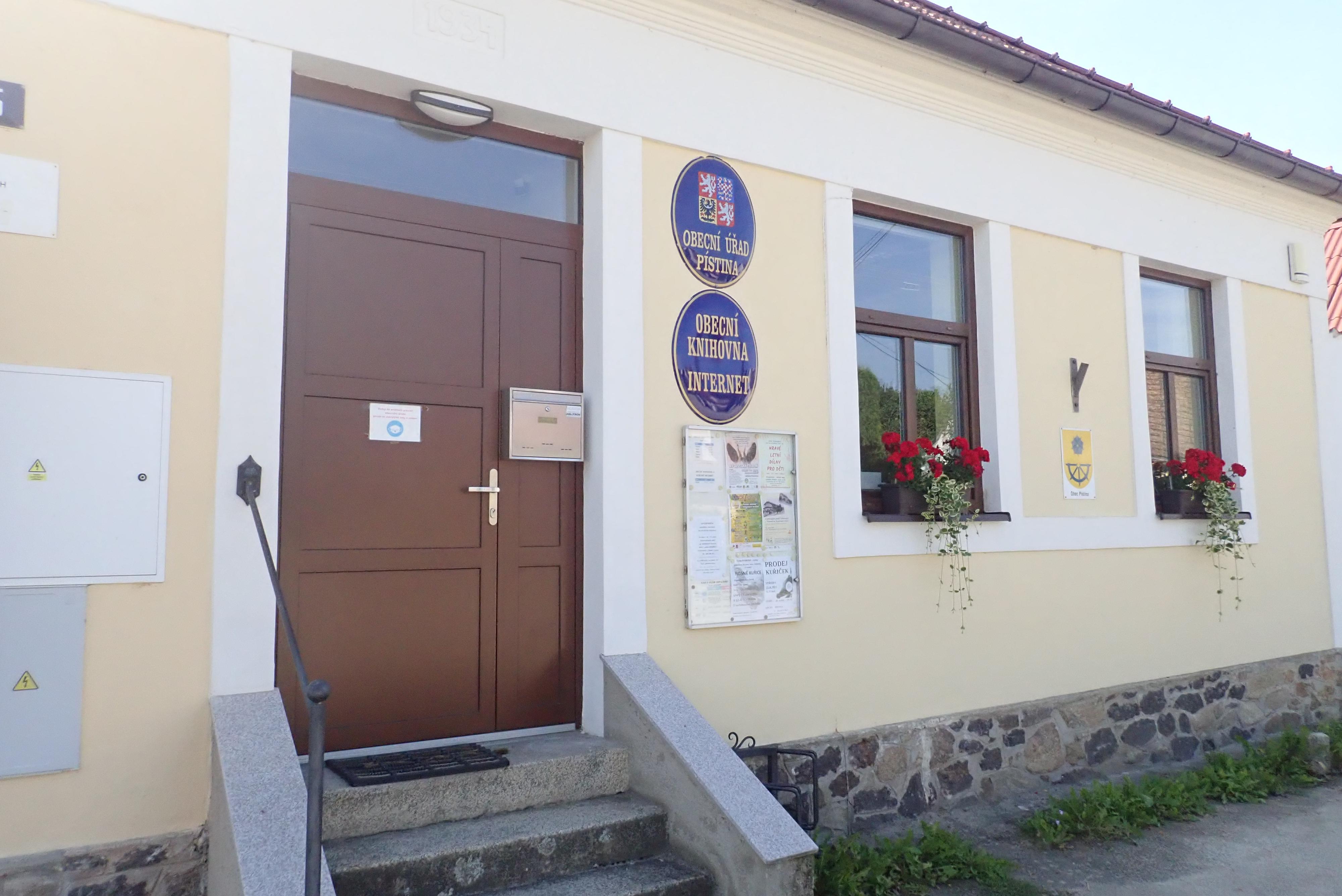 Pístina - obecní úřad