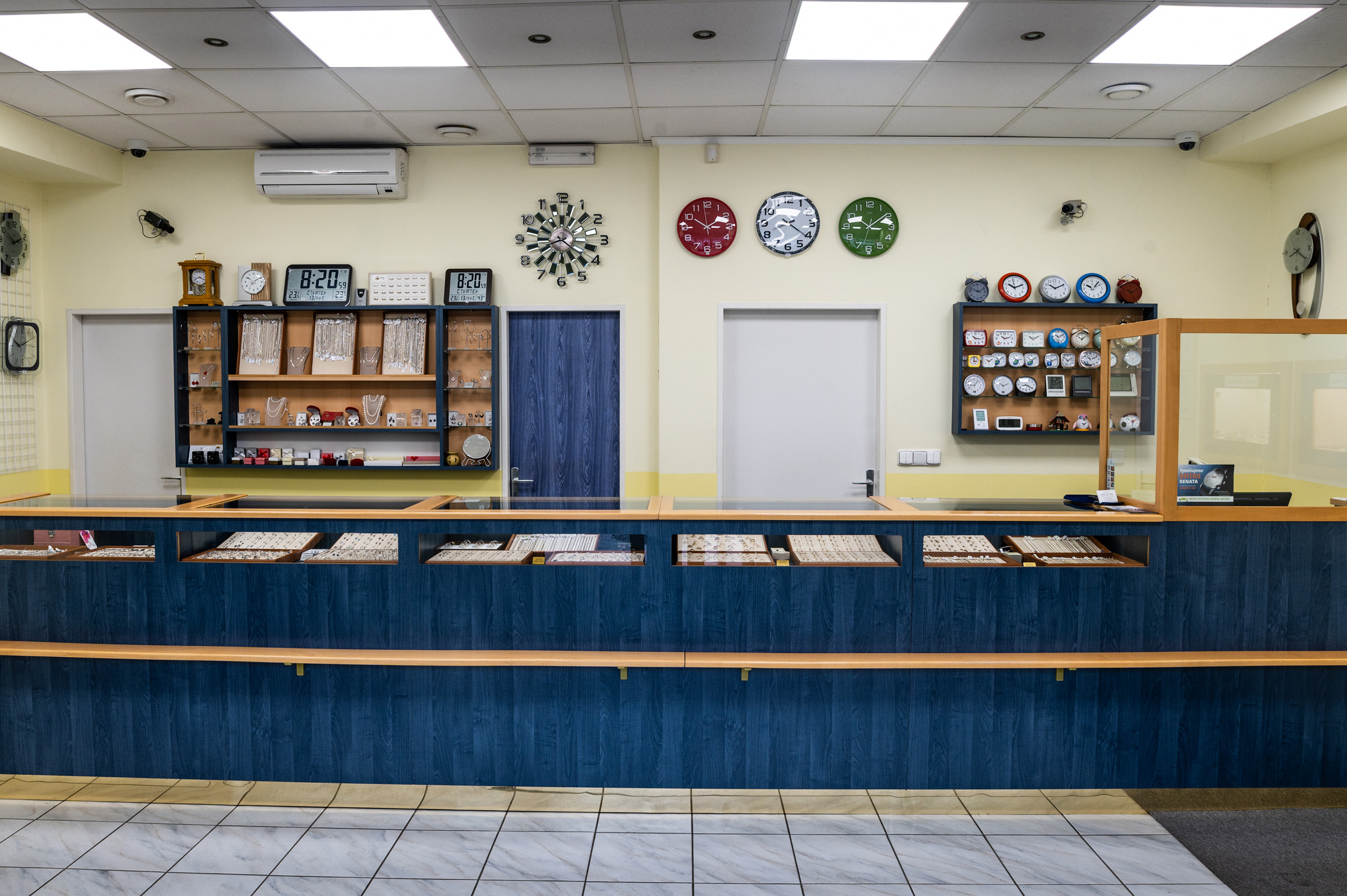 Ondřej Košťálek - hodinářství - zlato - stříbro foto 4