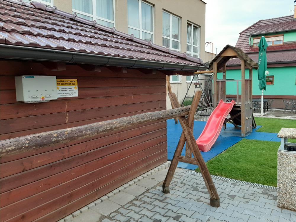 Nabíjecí stanice Penzion a Hostinec Rakovec foto 4