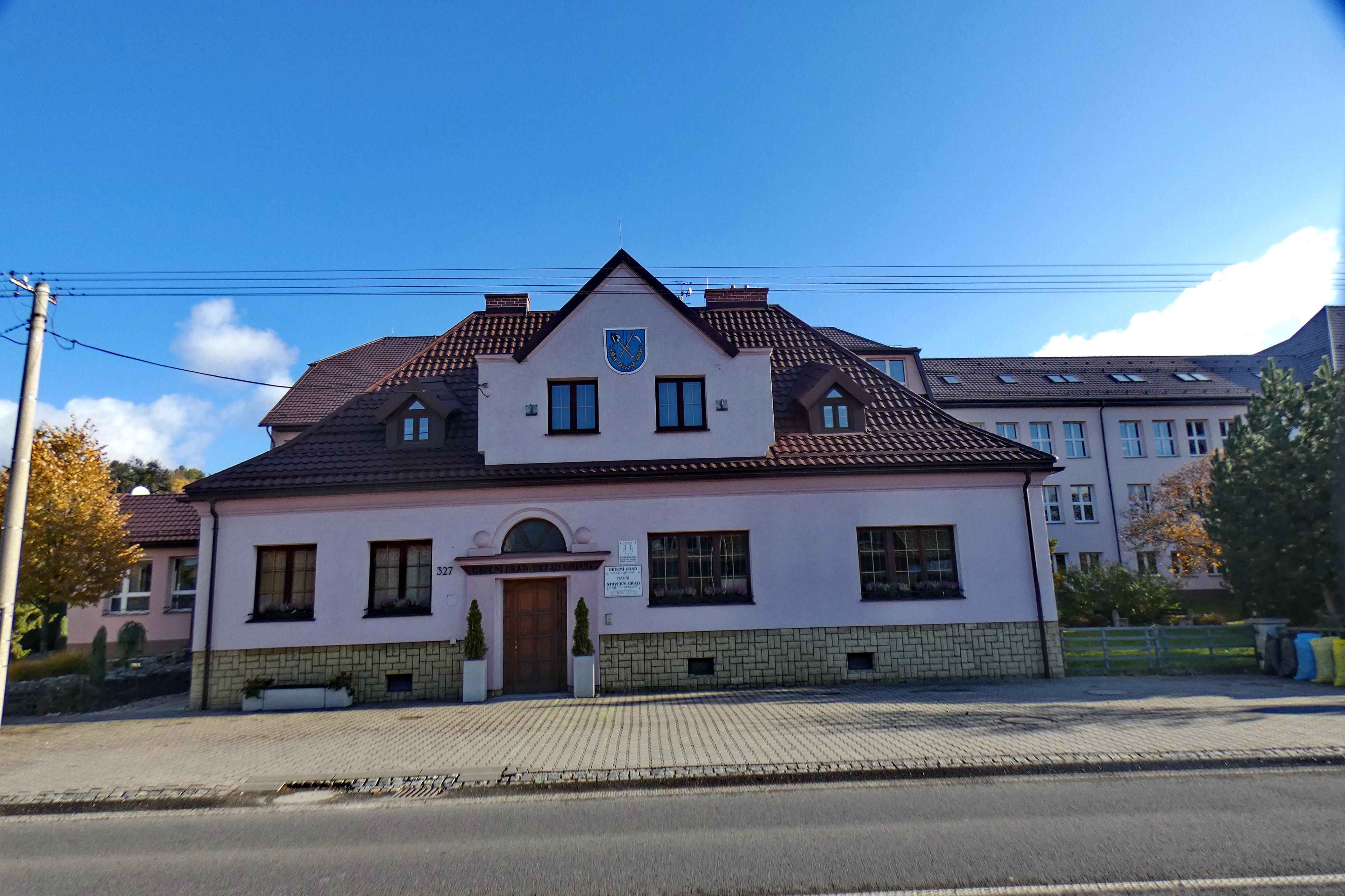 Návsí - obecní úřad foto 3