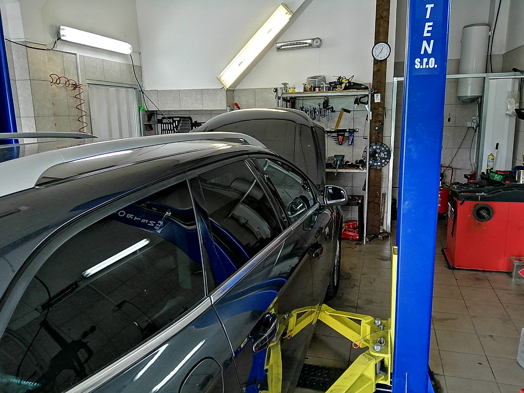 AUTOSERVIS DOLNÍ CHABRY foto 2