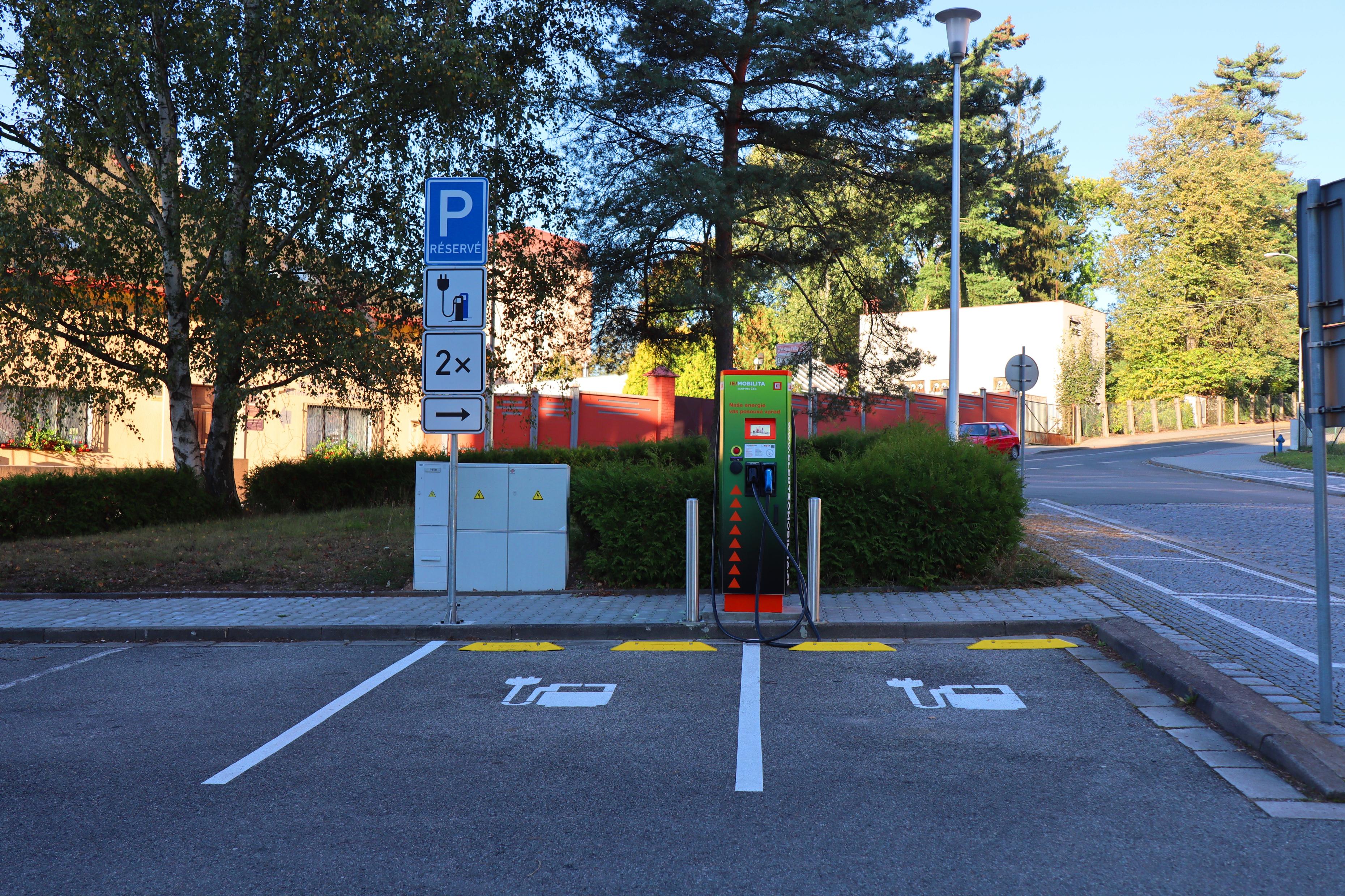Nabíjecí stanice ČEZ foto 2