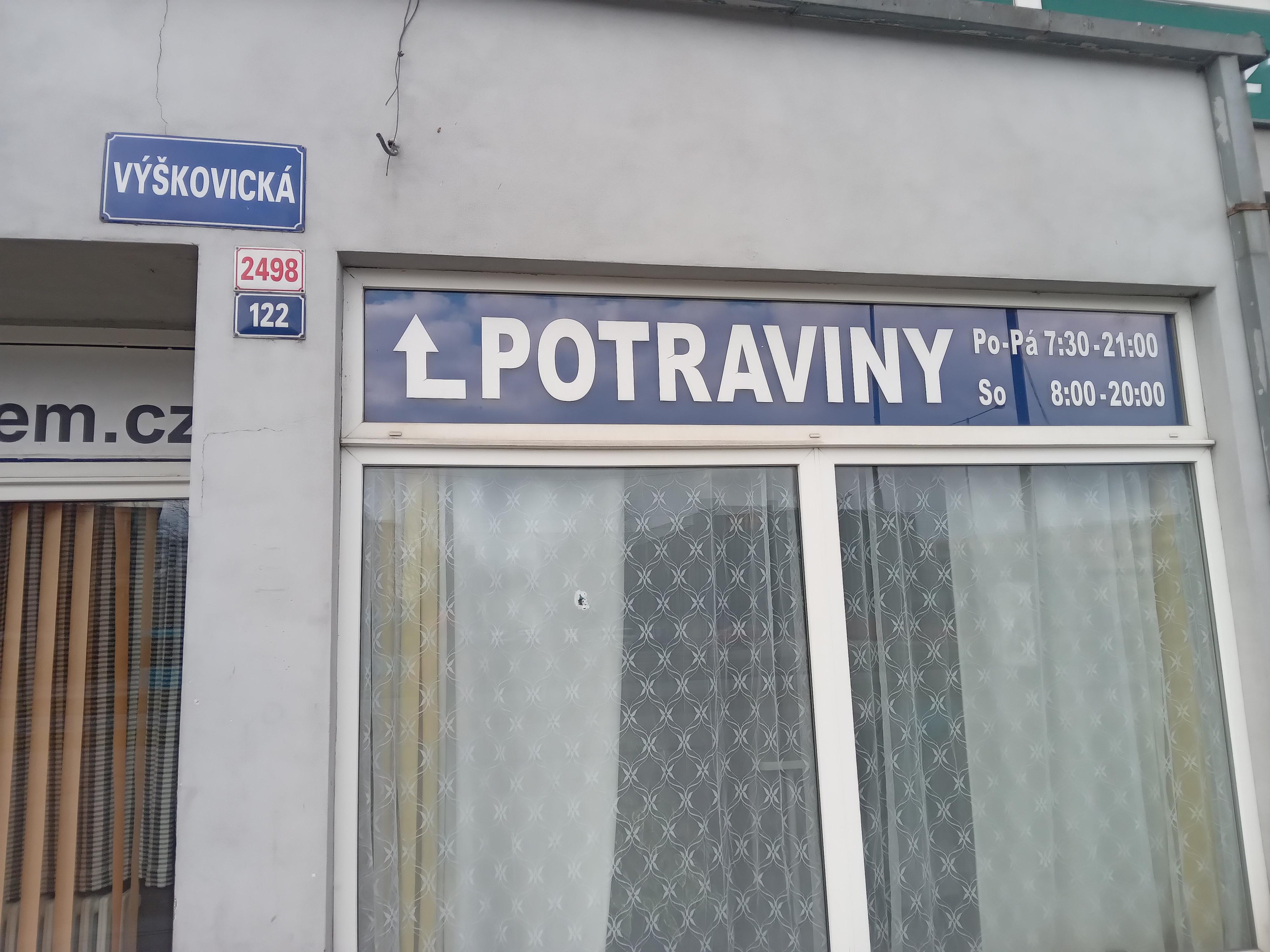 Potraviny Výškovická 2498 foto 2