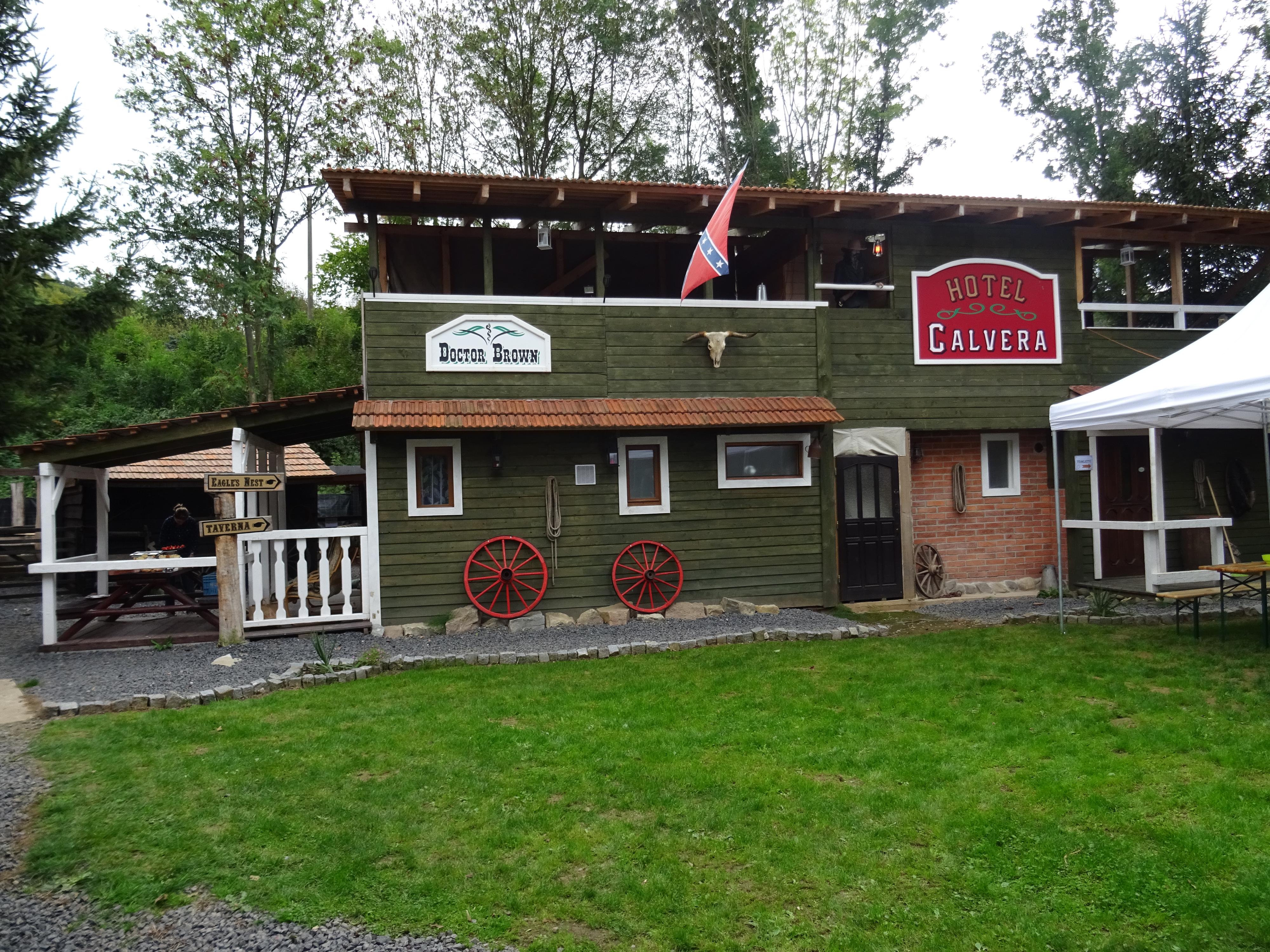 Westernové městečko "Hill Valley"