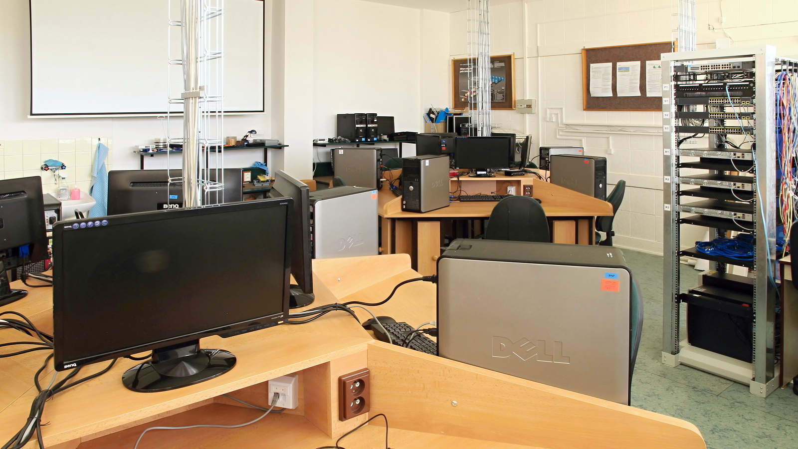 Střední odborná škola strojní a elektrotechnická Velešín foto 6