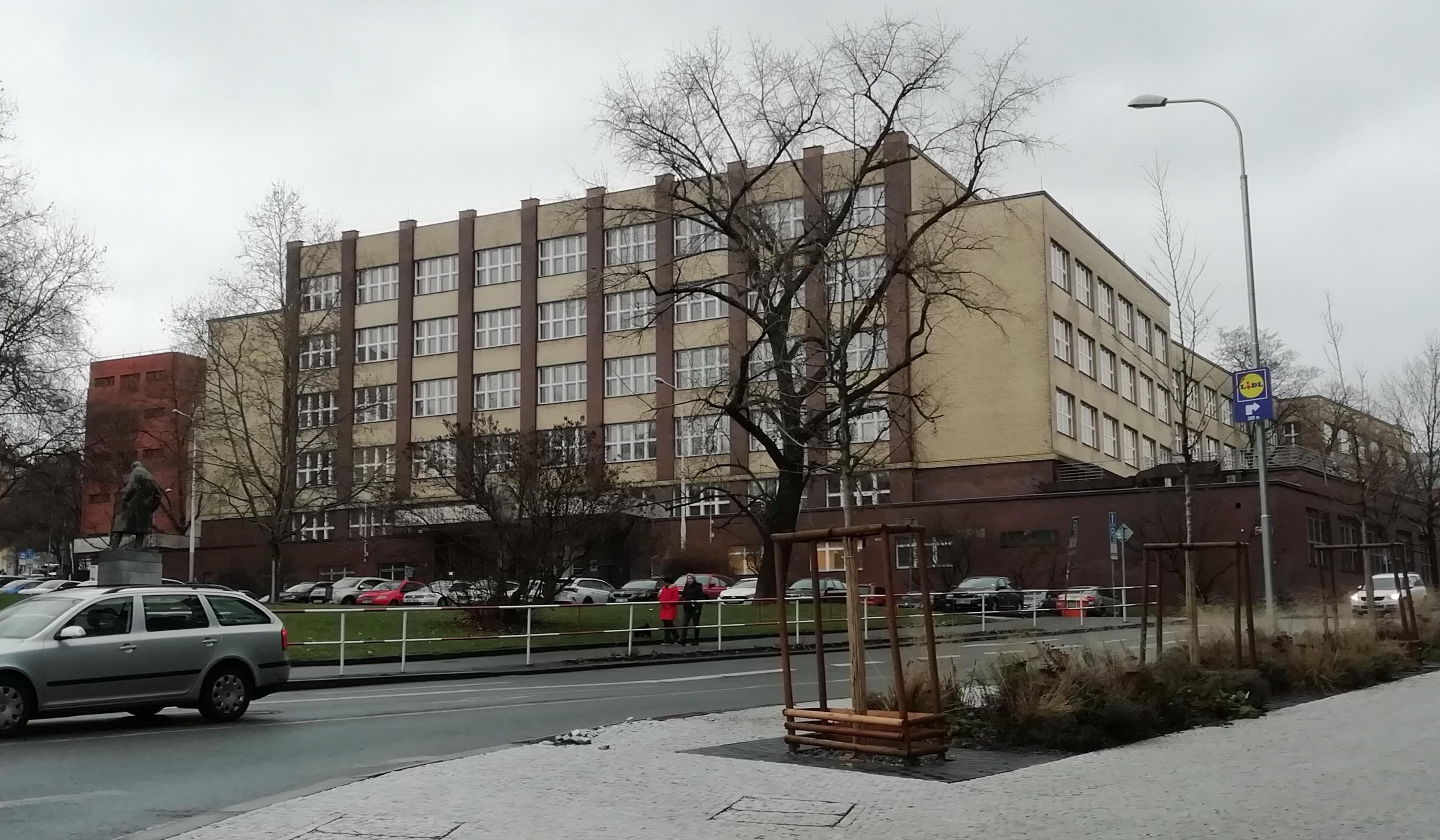 Vysoká škola ekonomická v Praze foto 6