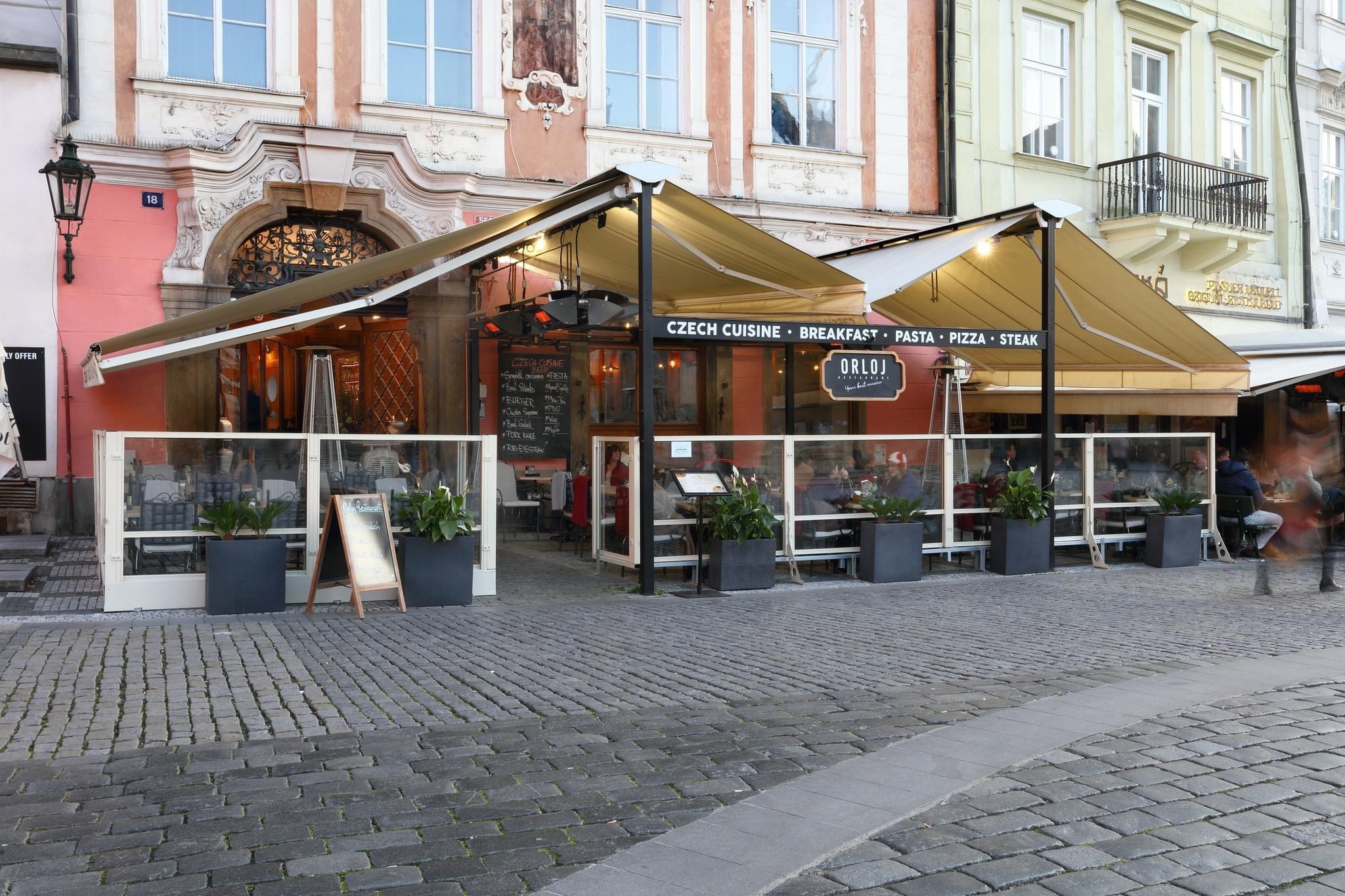 Orloj Bar Restaurant