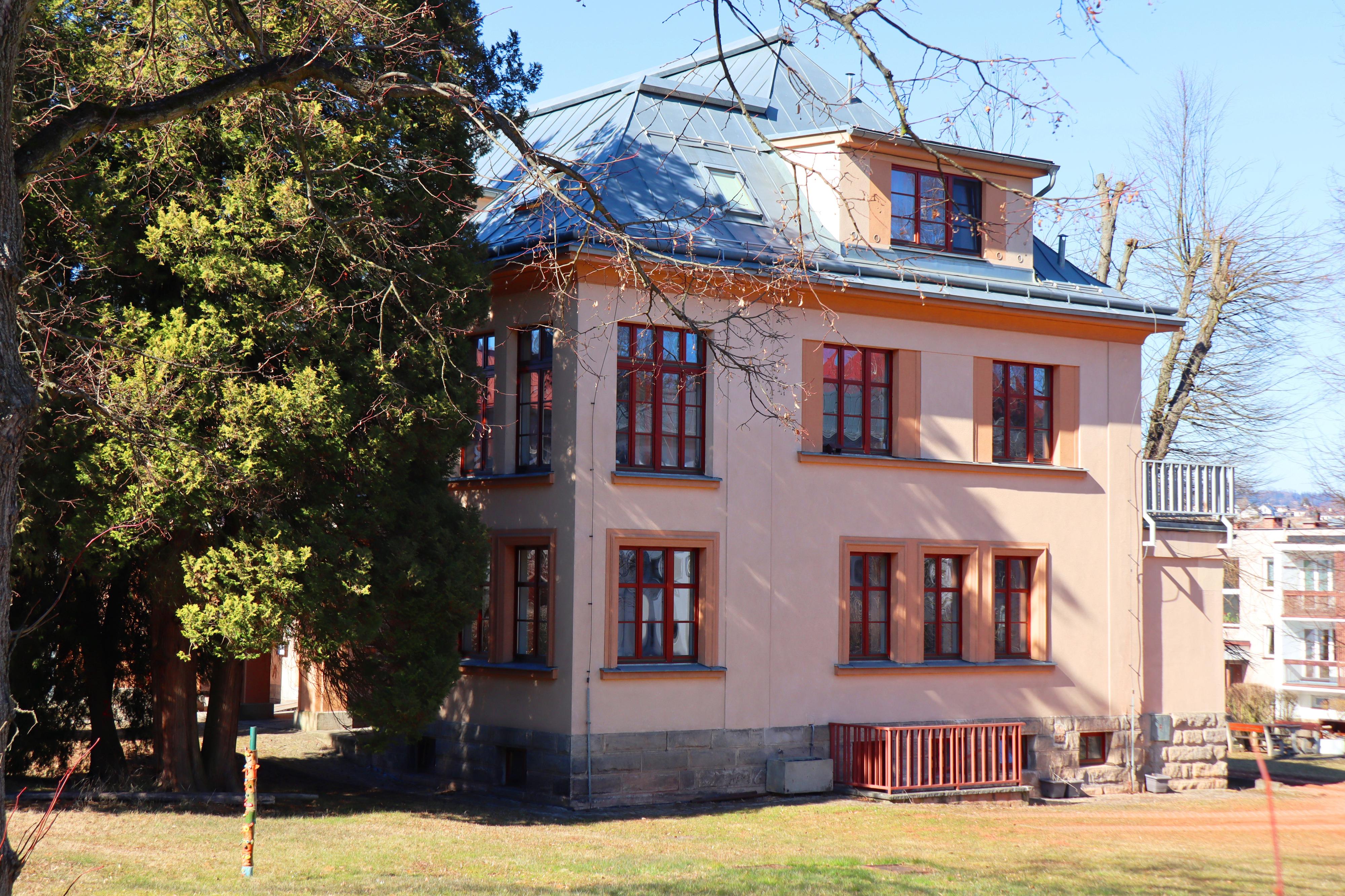 Barevná kavárna foto 2