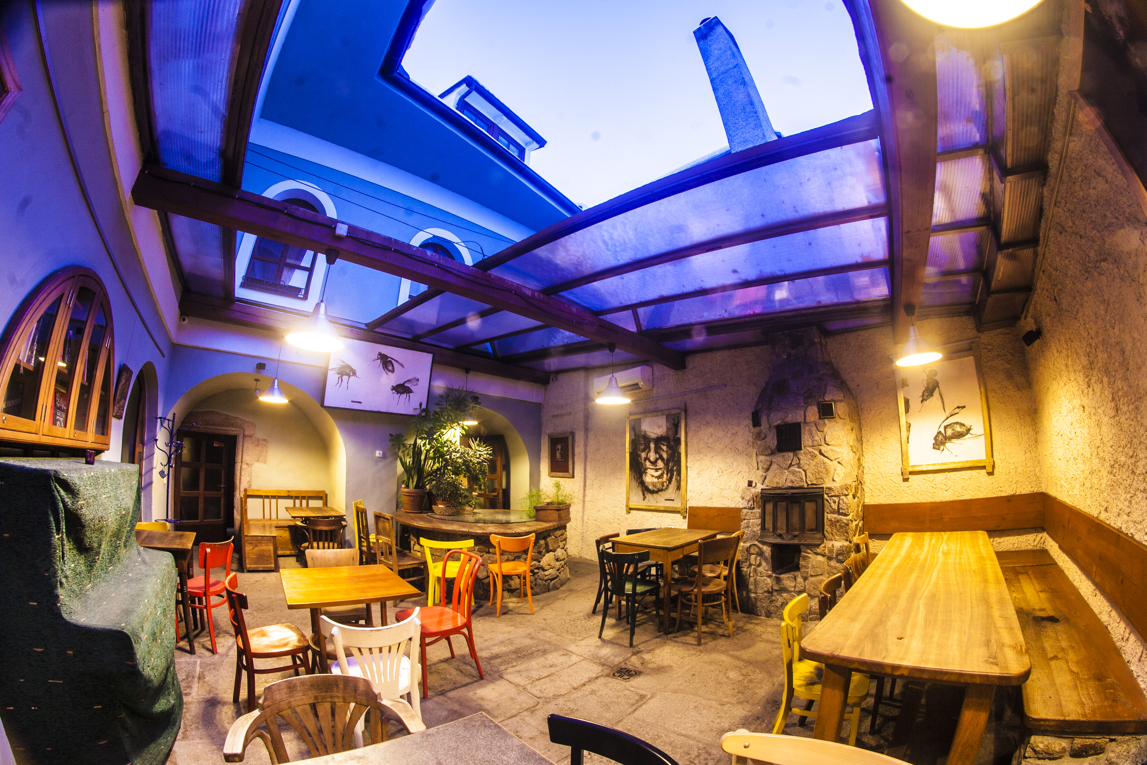 DADA CLUB KASPER foto 2