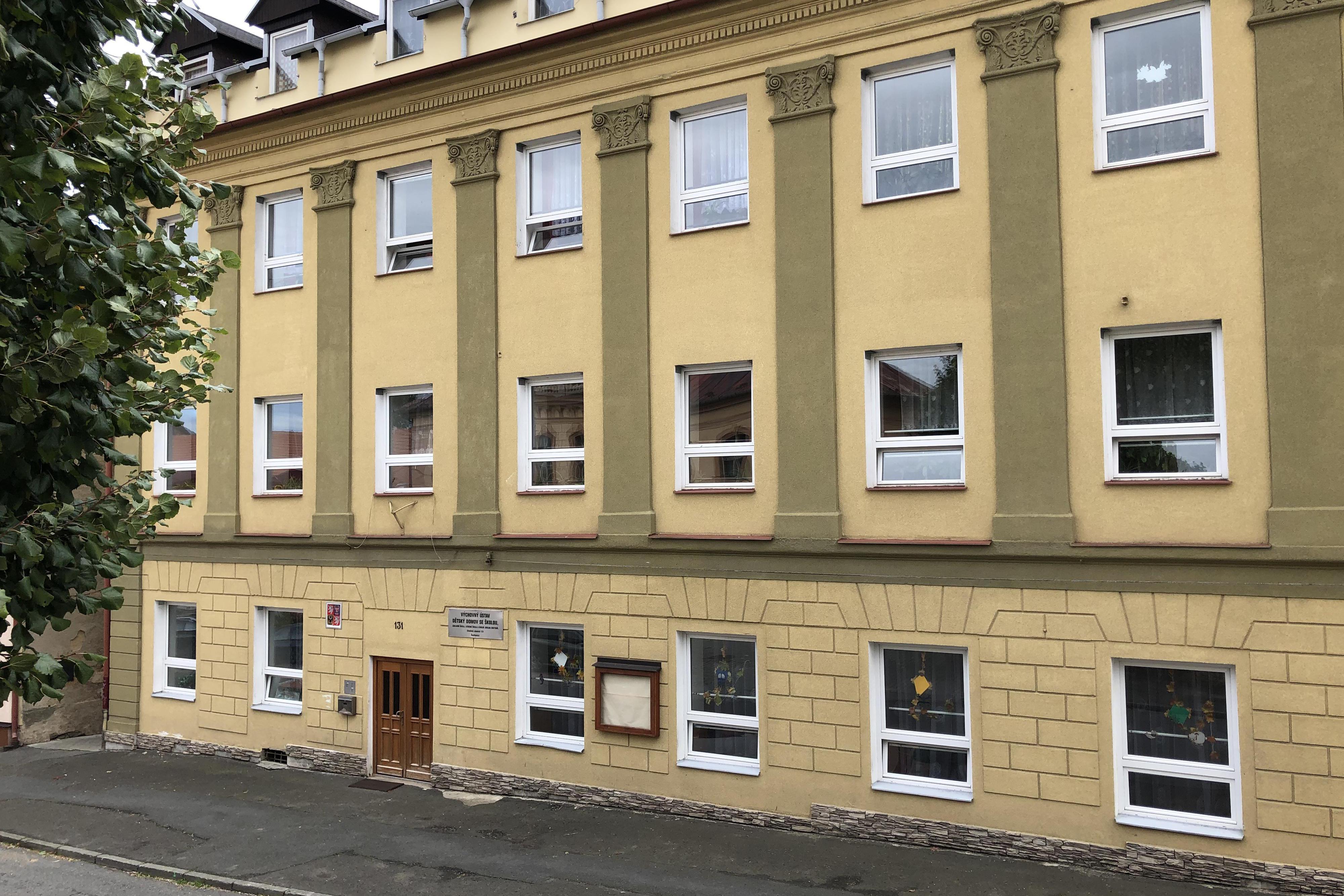 Výchovný ústav, dětský domov se školou, ZŠ, SŠ a ŠJ Hostouň