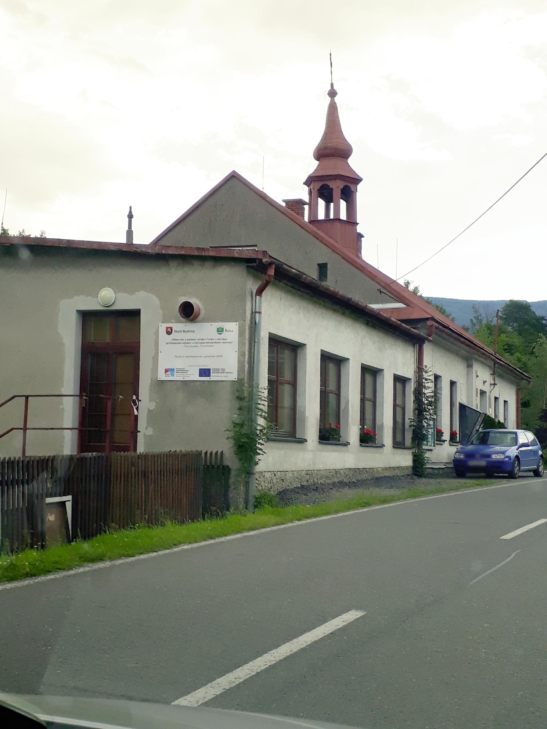 Řeka - obecní úřad foto 2