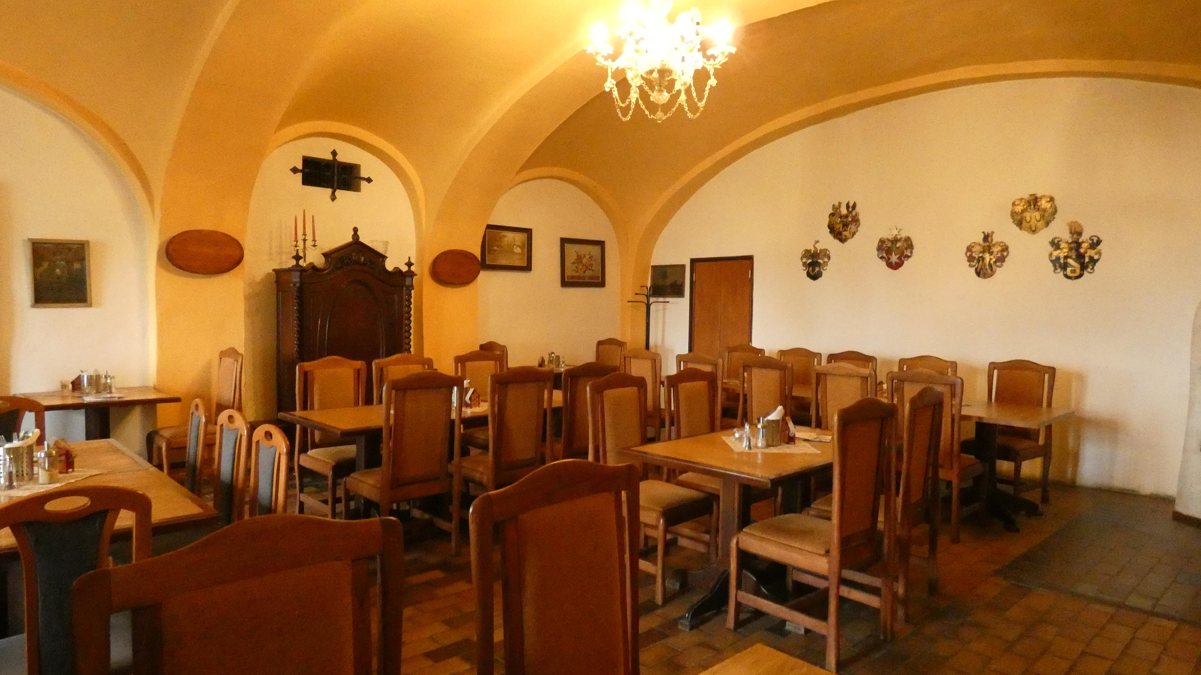 Harantova zámecká restaurace na Klenové foto 1
