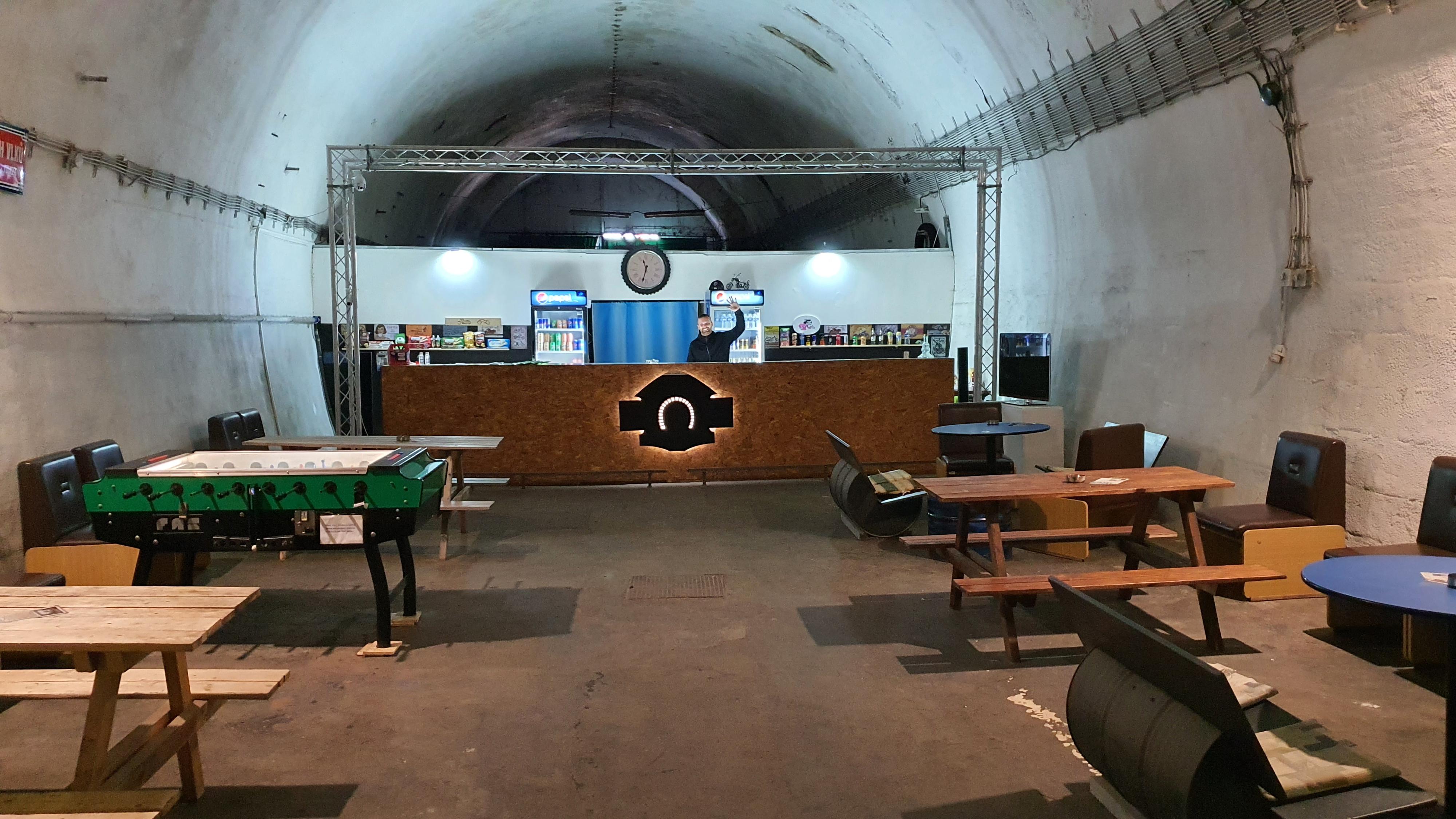 Zastávka pro motorkáře foto 3