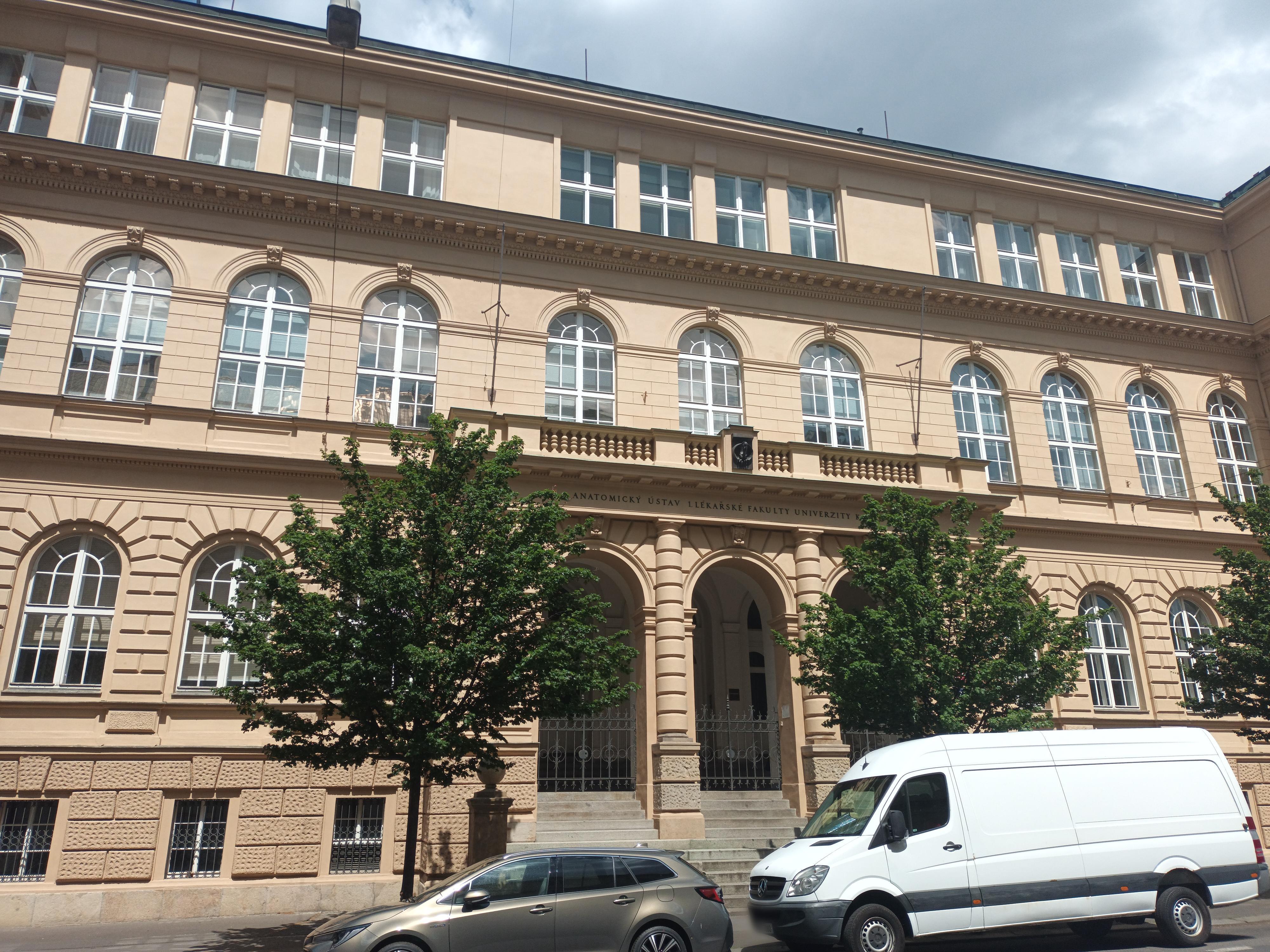 Anatomický ústav 1. LF - Univerzita Karlova foto 2