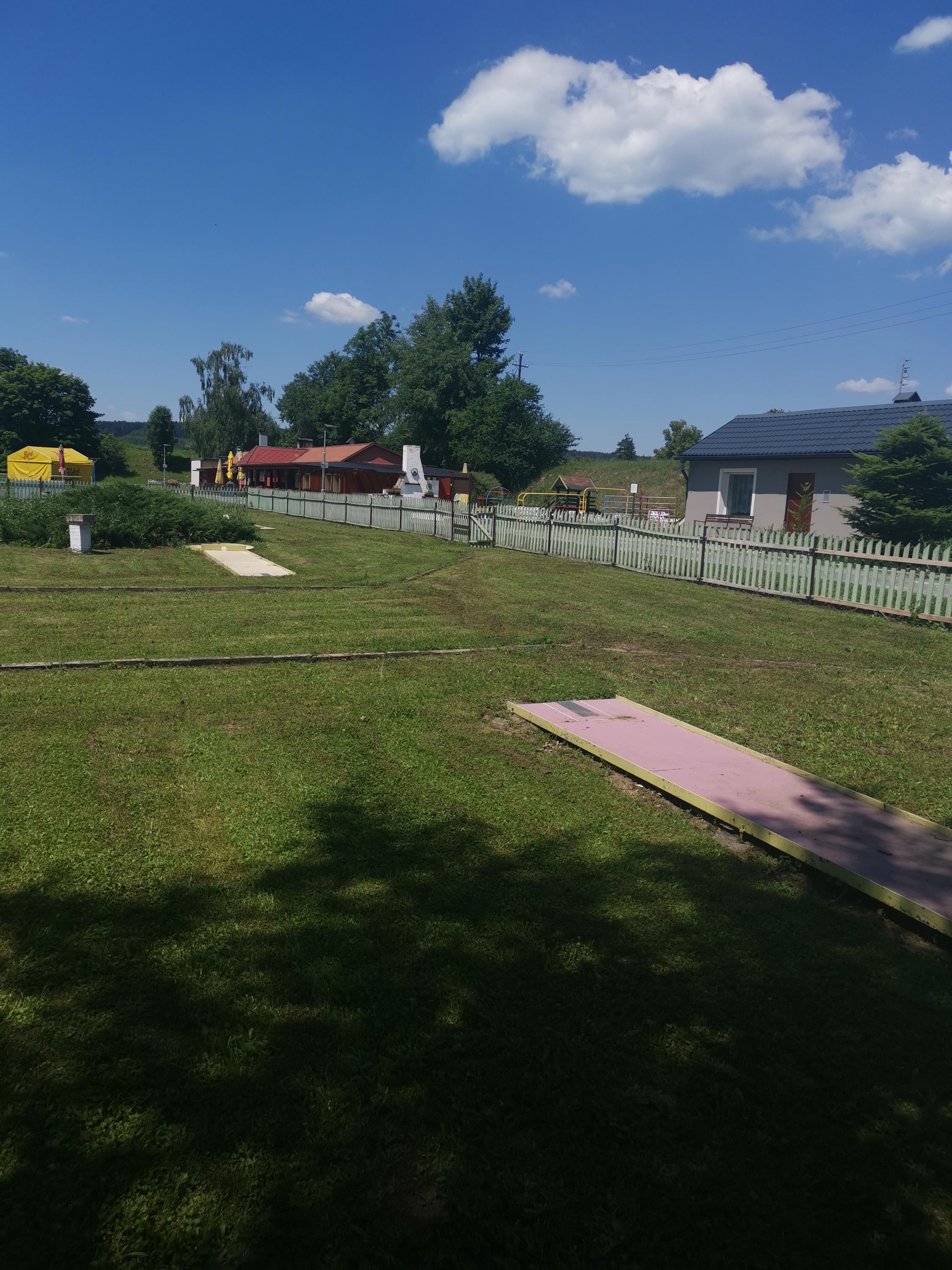 Minigolf  Areál Cihelna foto 5