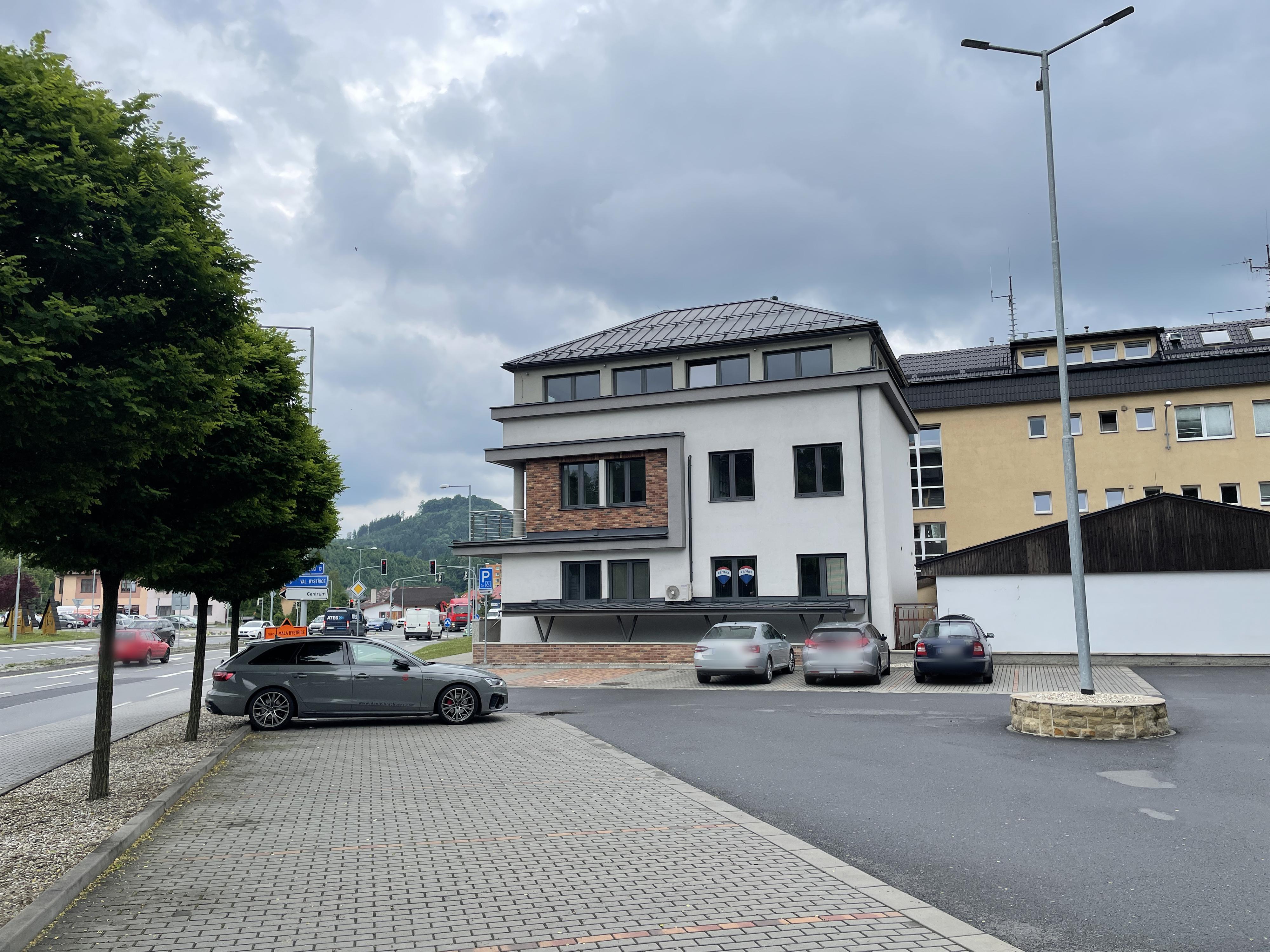 Finanční poradce Daniel Hrachovec foto 4