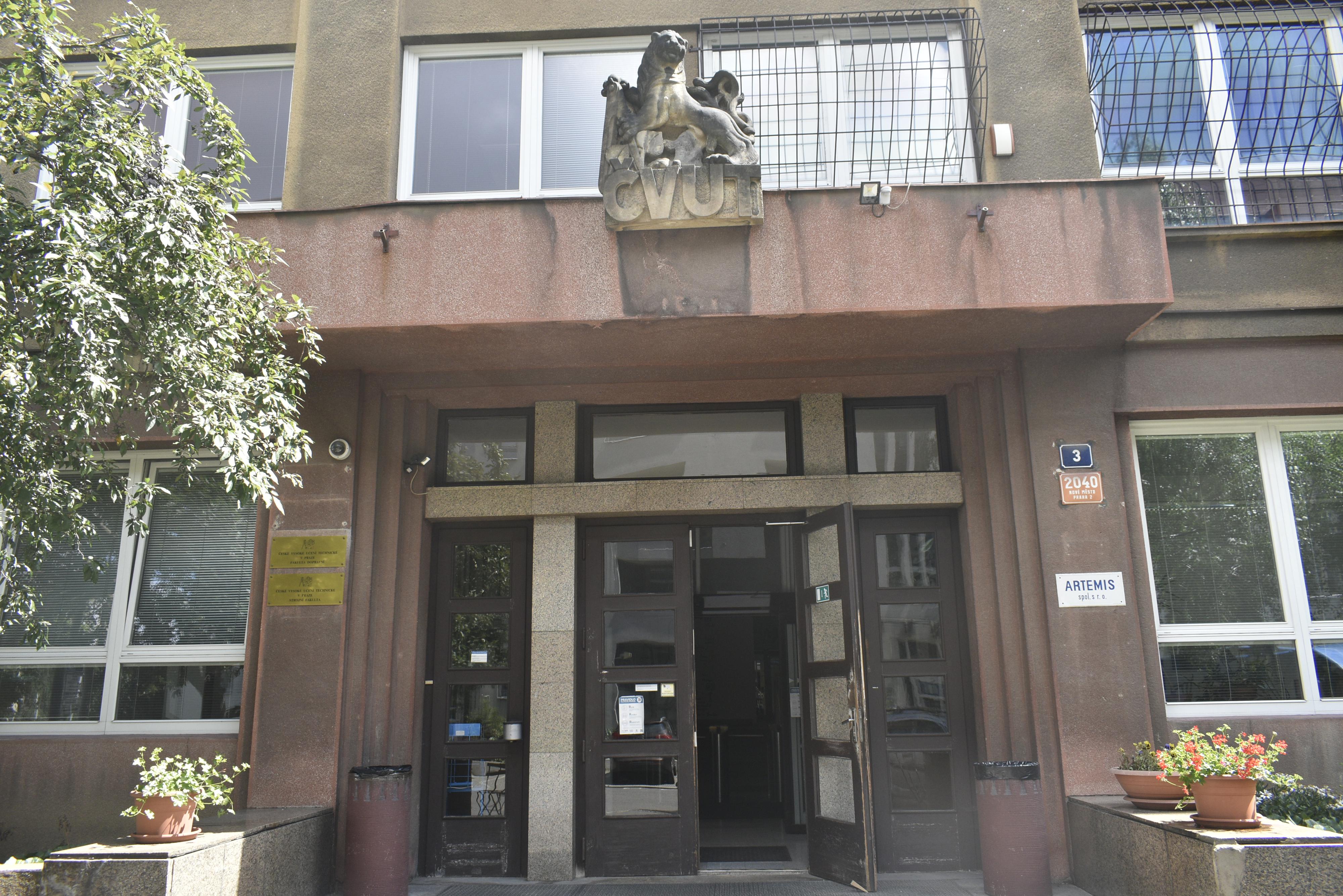 České vysoké učení technické v Praze - Výdejna Horská foto 2