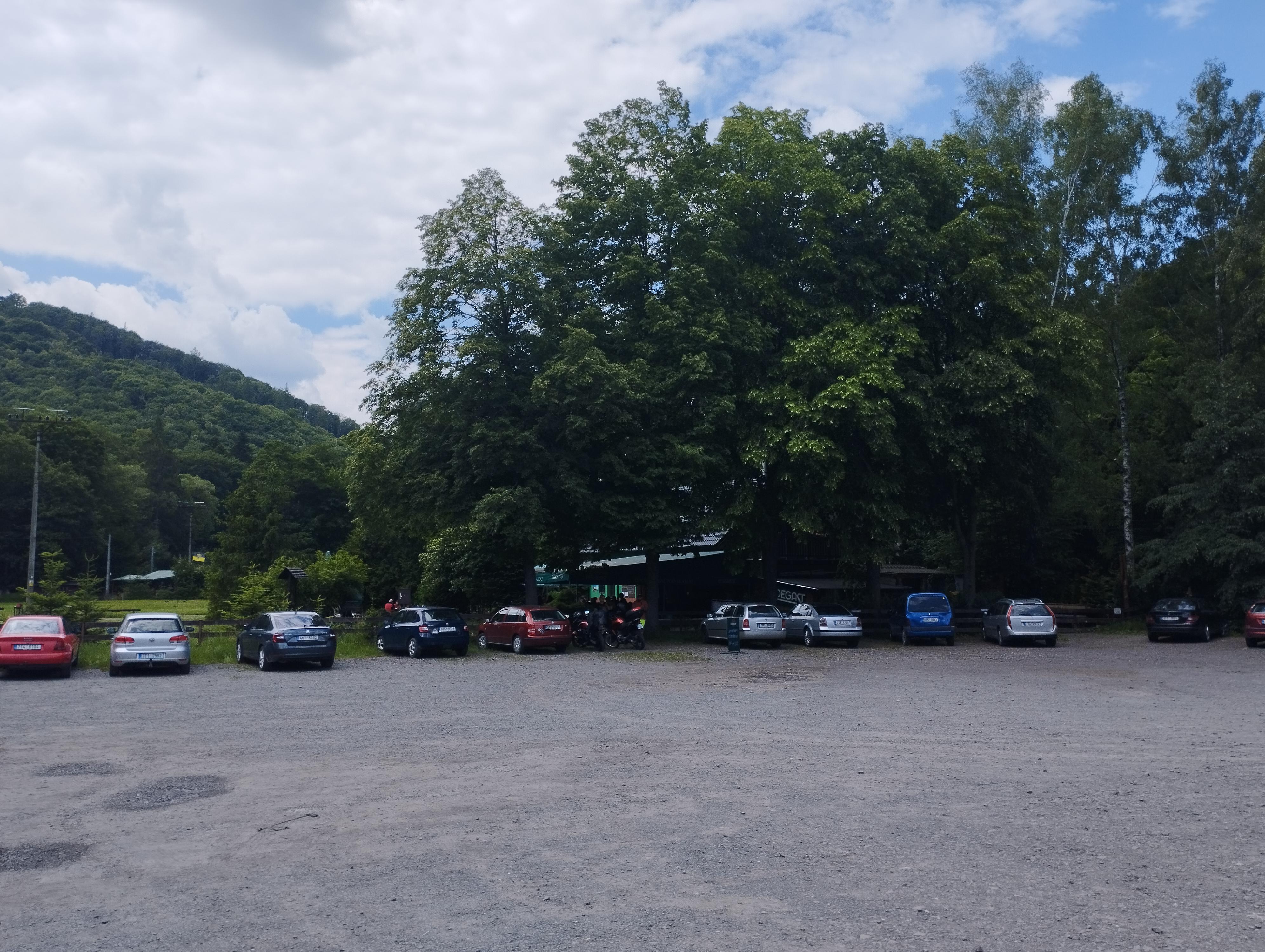 Občerstvení Pod skálou foto 2