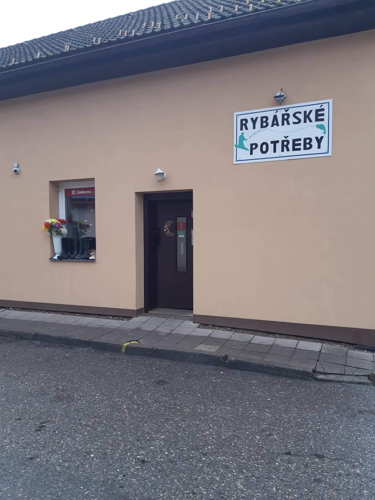 Rybářské a chovatelské potřeby - Jiří Karabáček foto 2