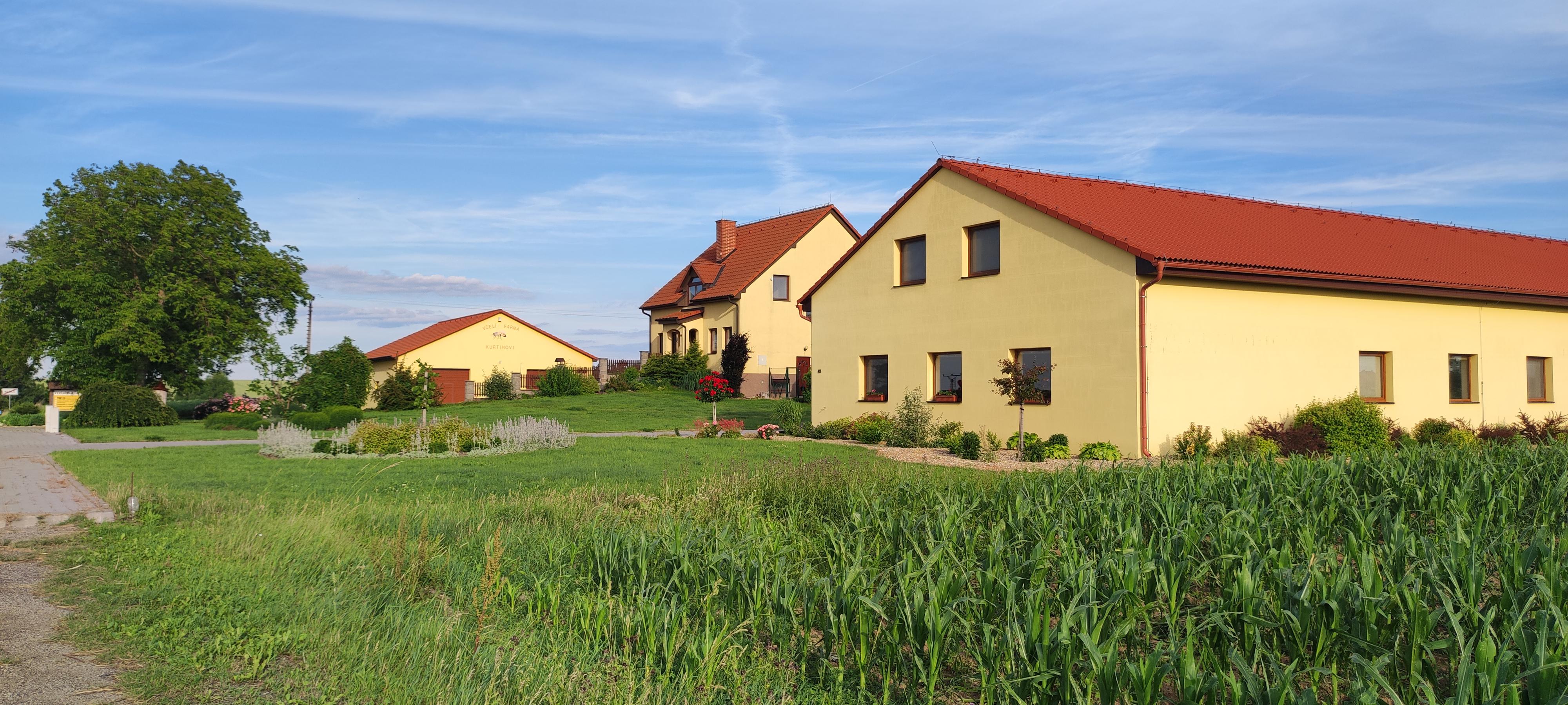 Včelařská farma Kurtin