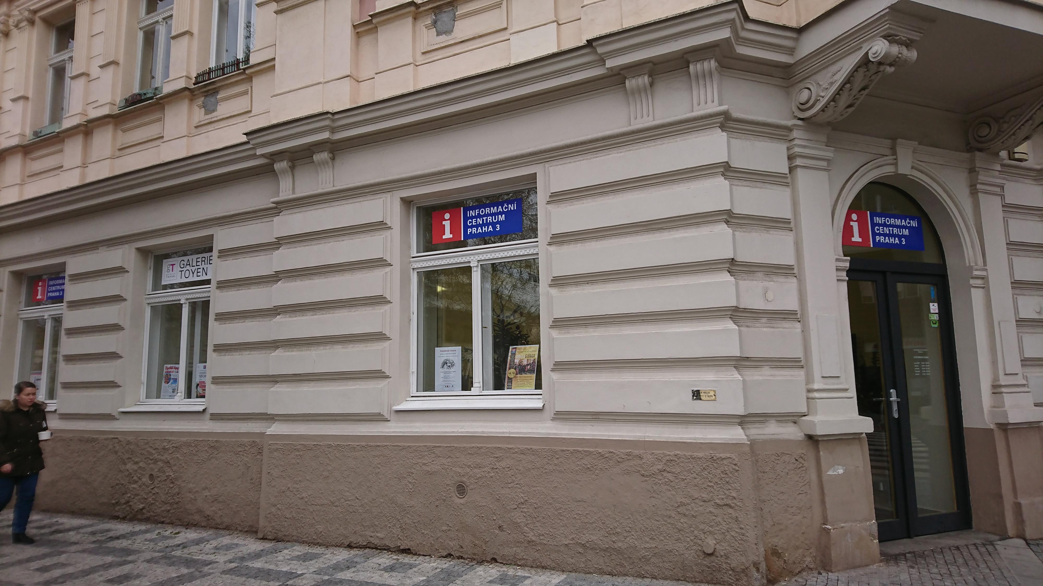 Galerie Toyen foto 3