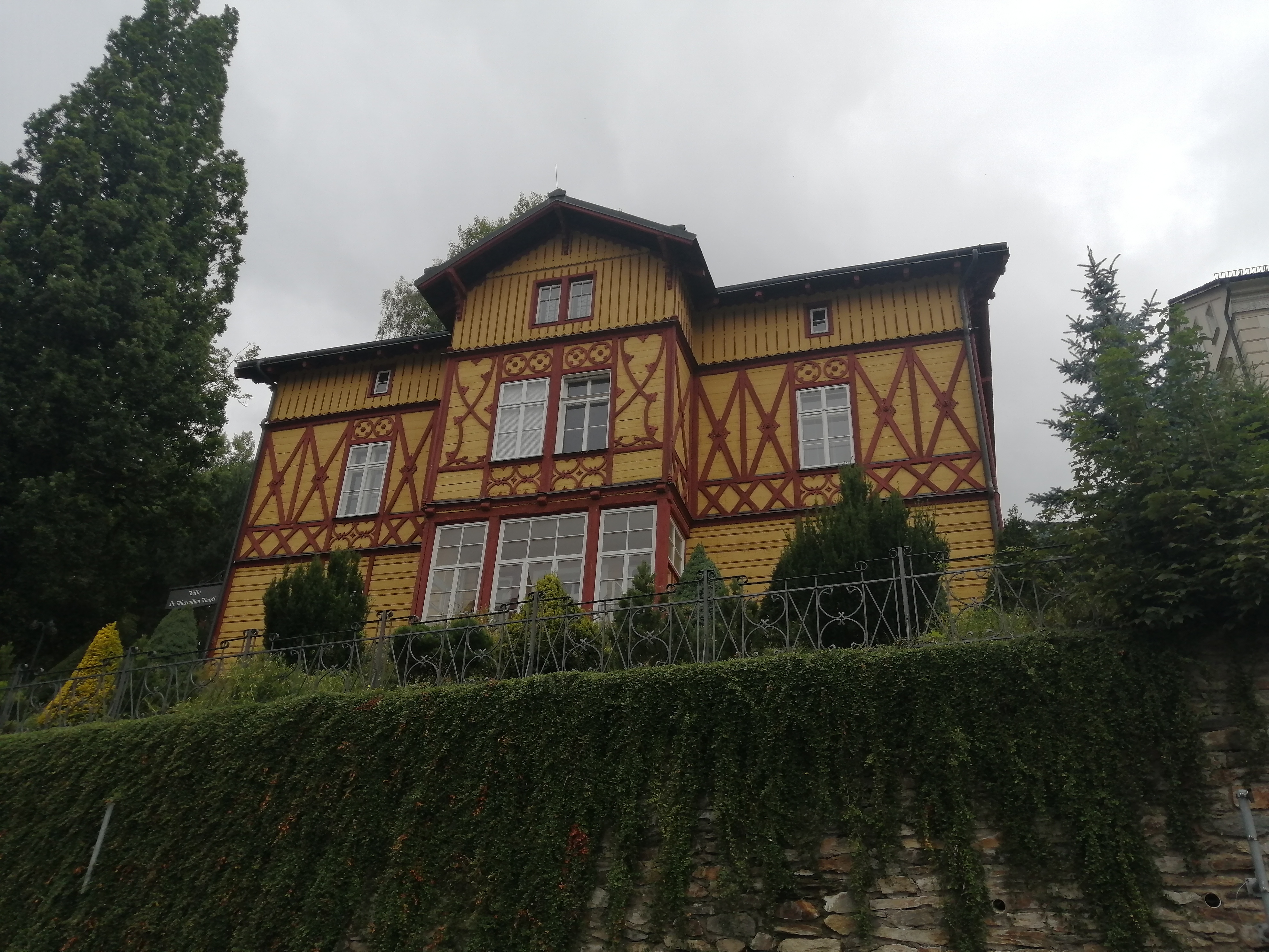 VILA DR. MAXMILIAN KOREFF