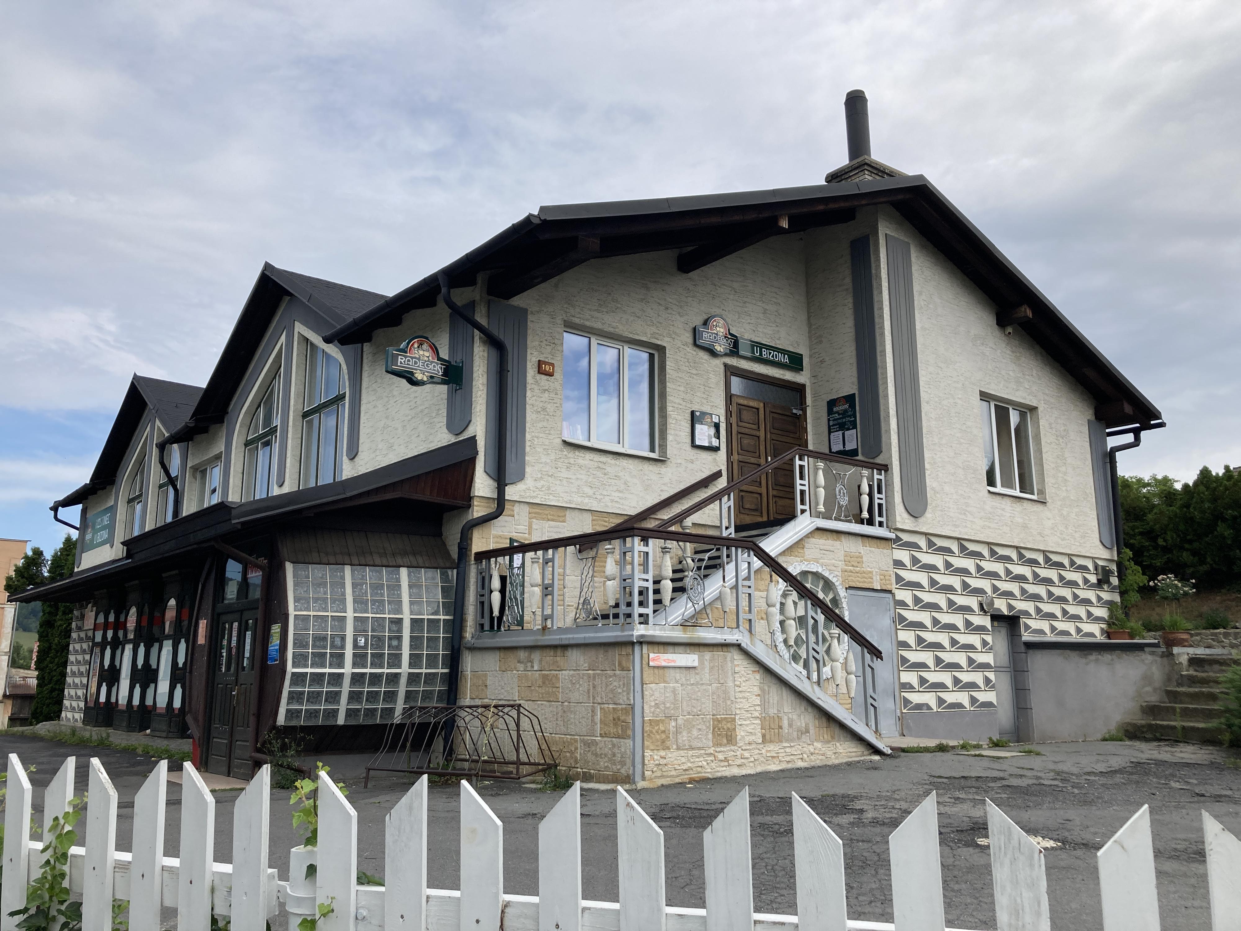 Hostinec U Bizona