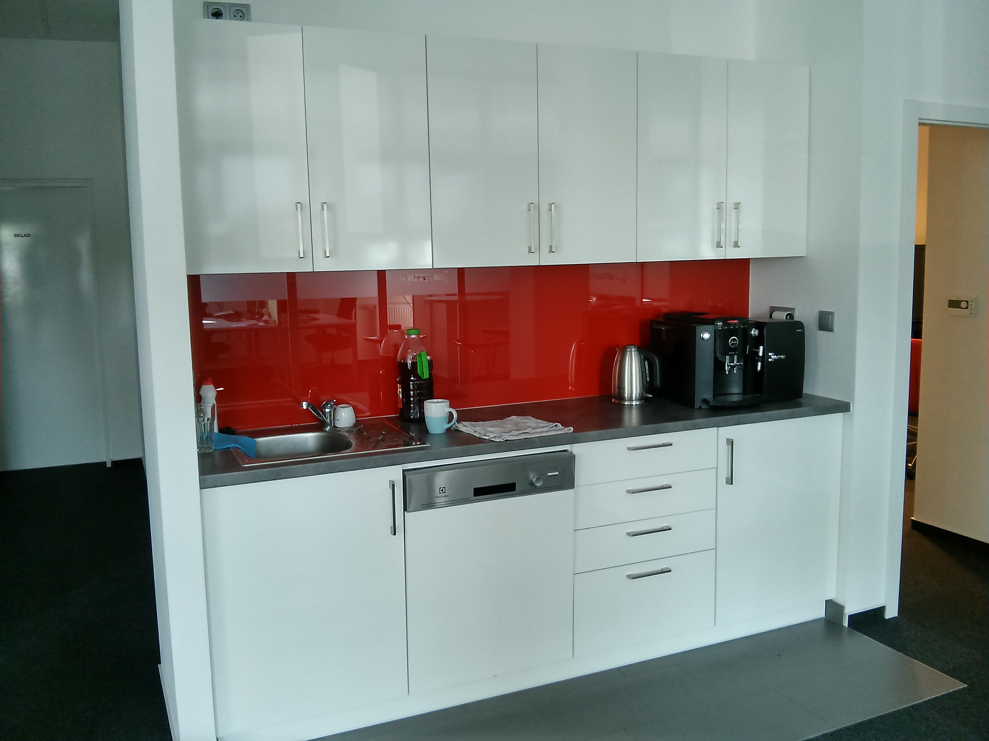 Červenka s.r.o. - zakázkové truhlářství foto 4