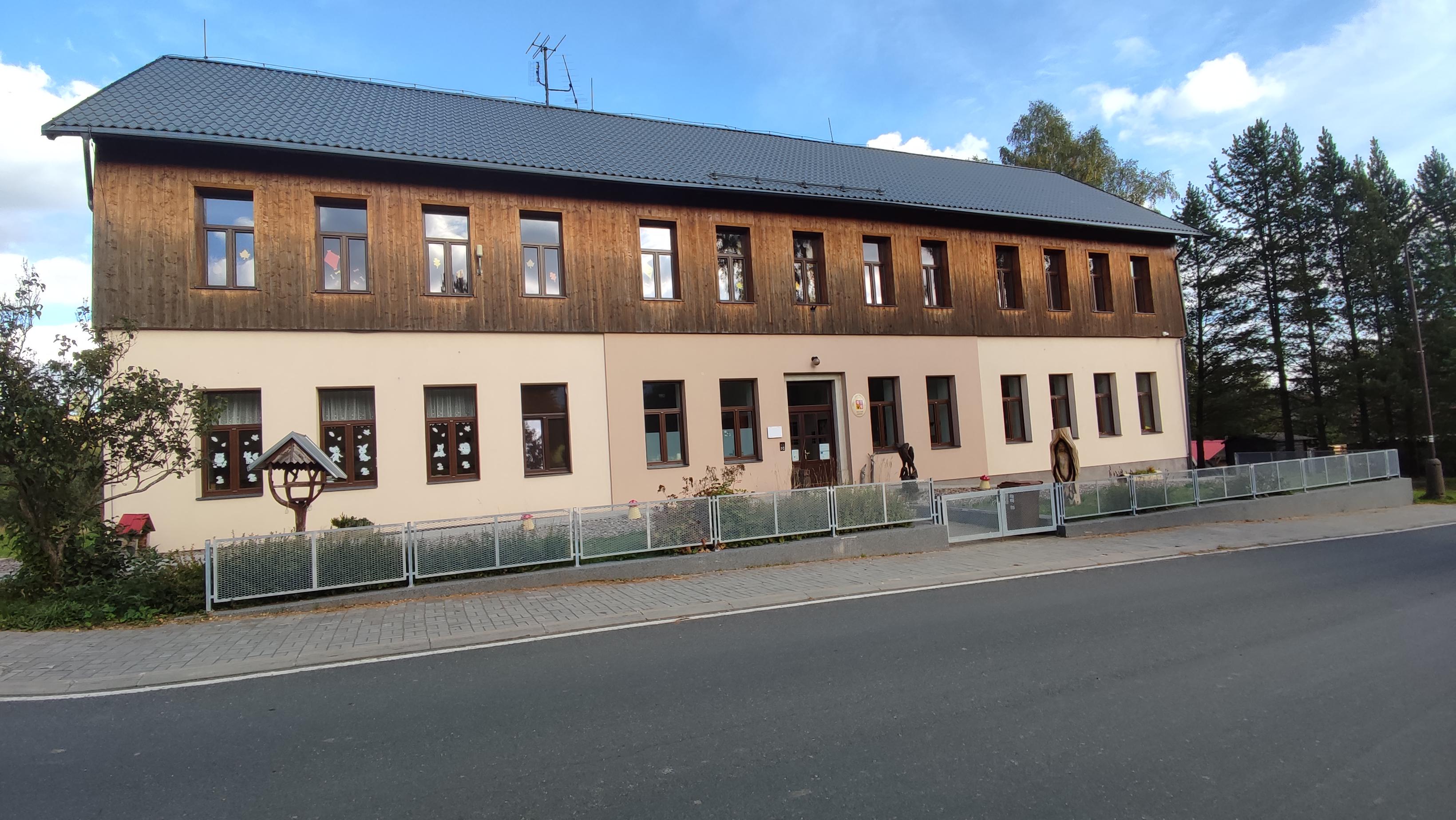 ZŠ a MŠ Orlické Záhoří foto 3